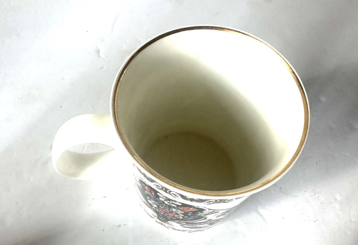 Gucci Set of 4 VINTAGE GUCCI Mugs - Fine Bone China RARE FIND! Size ONE SIZE - 3 Thumbnail