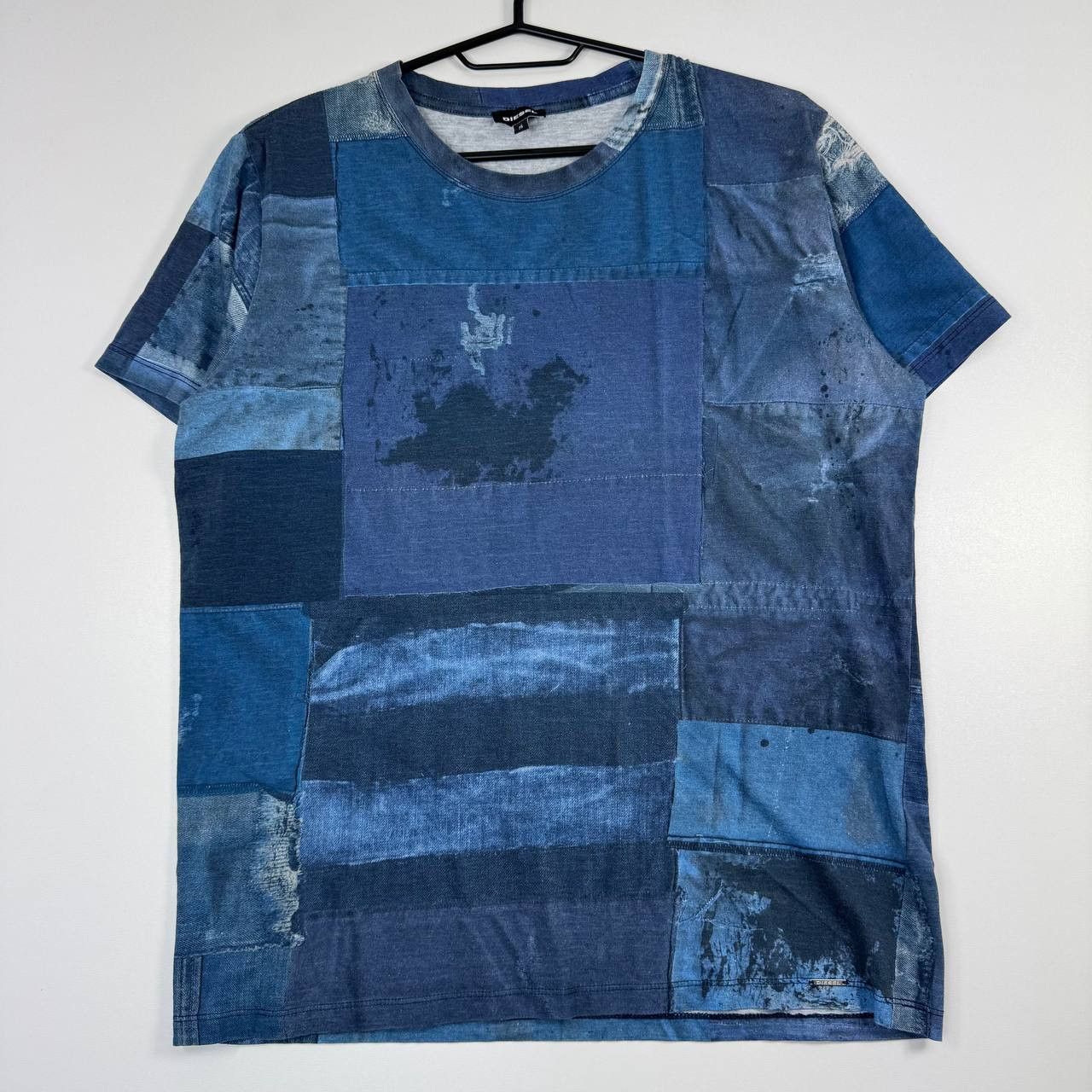 Diesel Diesel Patchwork Style T-Shirt Blue Denim Look Graphic Sz S Size US S / EU 44-46 / 1 - 1 Thumbnail