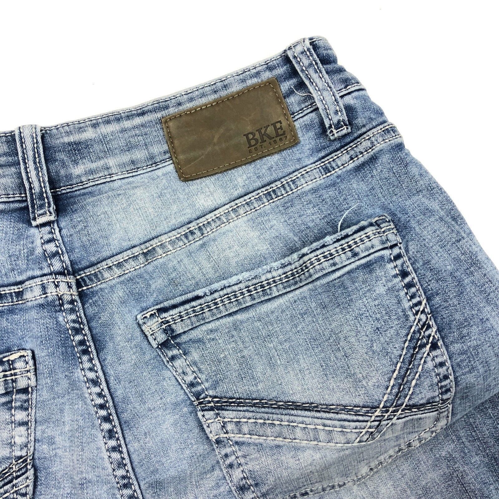 True Religion BKE Aiden Light Wash Denim Jeans Size 31x30 B7 Size US 31 - 11 Thumbnail