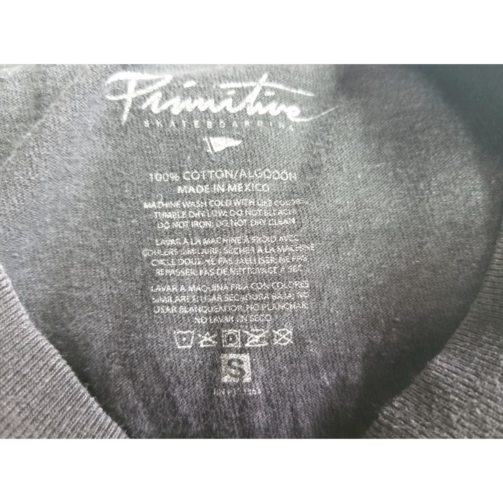 Primitive VINTAGE Primitive Huy Fong Siracha Black T-Shirt Short Sleeve Crewneck Mens Size S Shirt Size US S / EU 44-46 / 1 - 6 Thumbnail