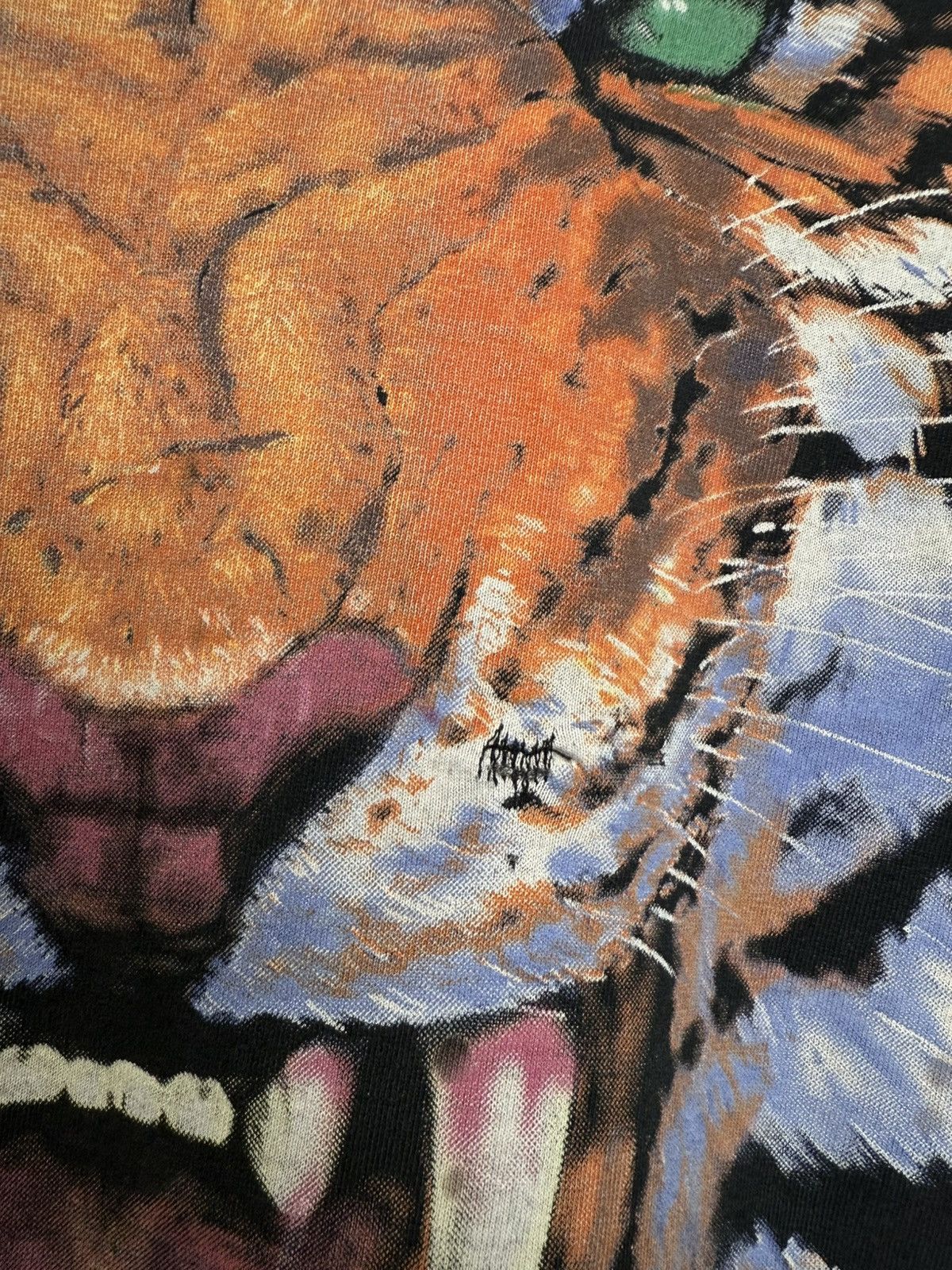 Vintage Vintage 90’s Tiger Liquid Blue T-Shirt Adult Size XLarge Size US XL / EU 56 / 4 - 7 Thumbnail