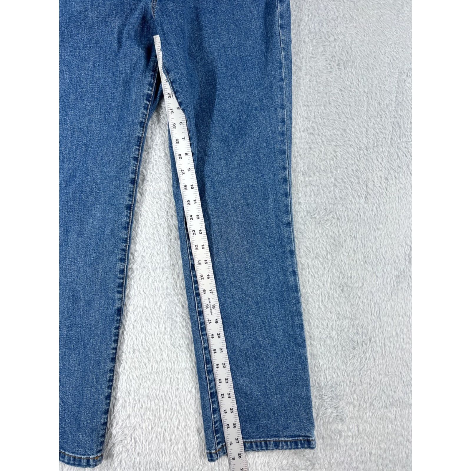 Ralph Lauren Ralph Lauren Jeans Women 4 Denim Blue Straight Leg Mid Rise 28x28 Cotton Blend 5-Pocket Distressed Pocketed Size 27" / US 4 / IT 40 - 7 Thumbnail