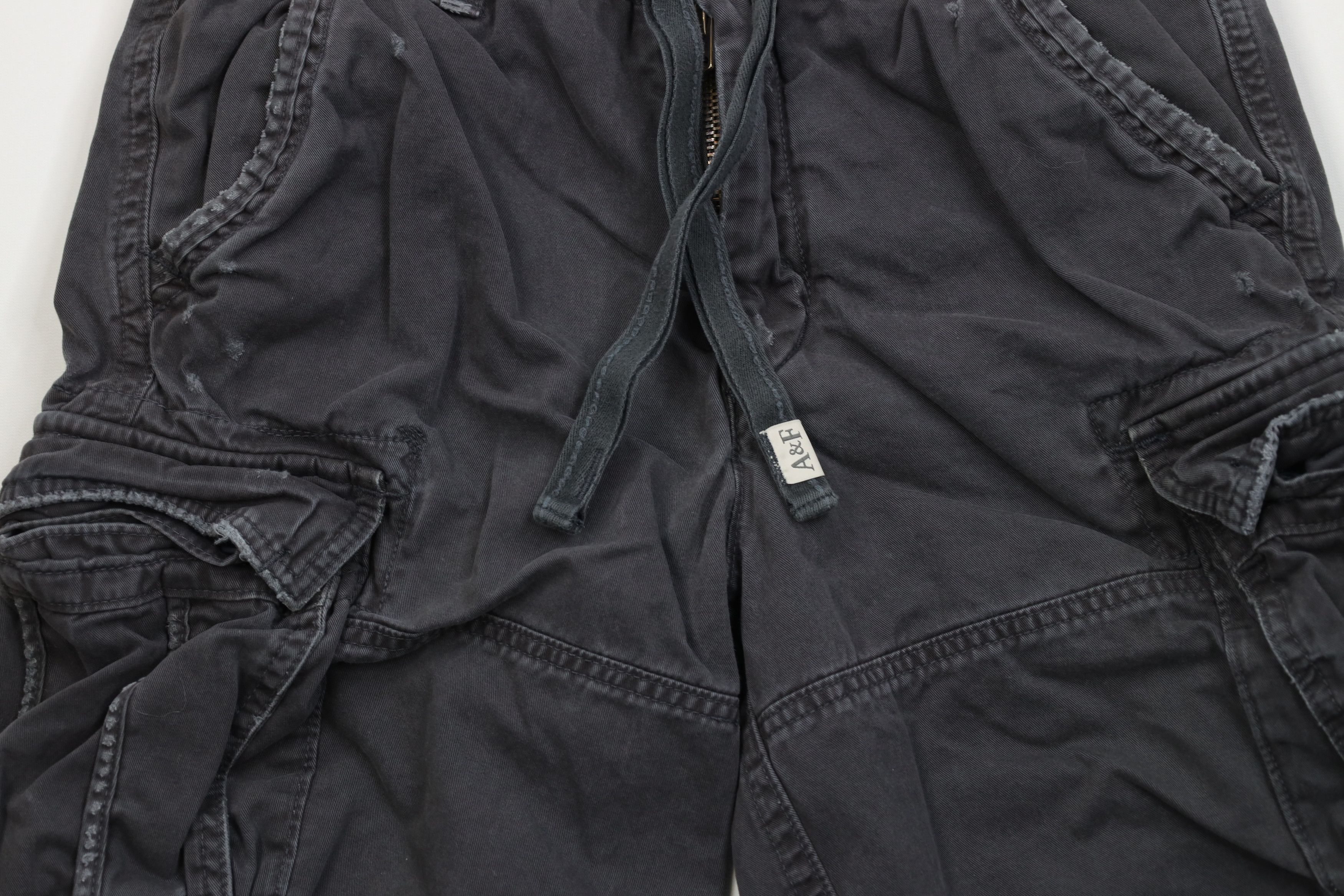 Abercrombie & Fitch Vintage 90s Y2K Abercrombie & Fitch Cargo Shorts Gray Size US 32 / EU 48 - 3 Thumbnail