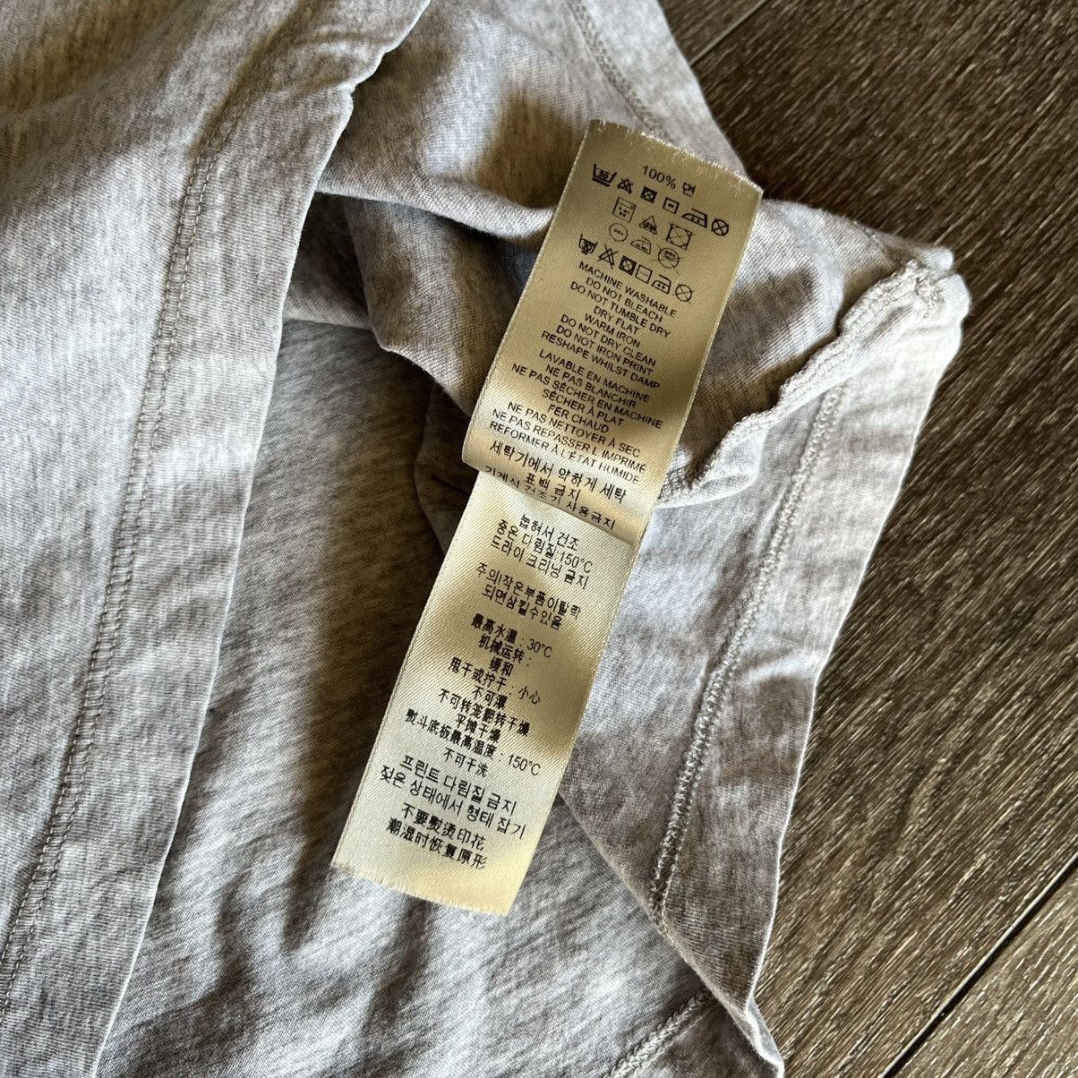 Burberry Vintage Burberry Brit Abstract Art Face Designer Graphic Tee Size US S / EU 44-46 / 1 - 8 Thumbnail
