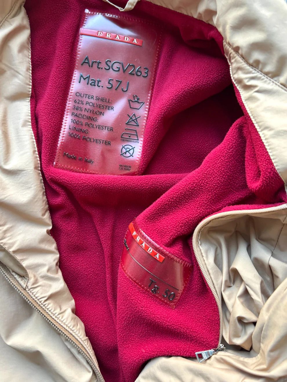 Prada S/S2002 Prada Sport Beige Padded Lined Vest (M) Size US M / EU 48-50 / 2 - 7 Thumbnail