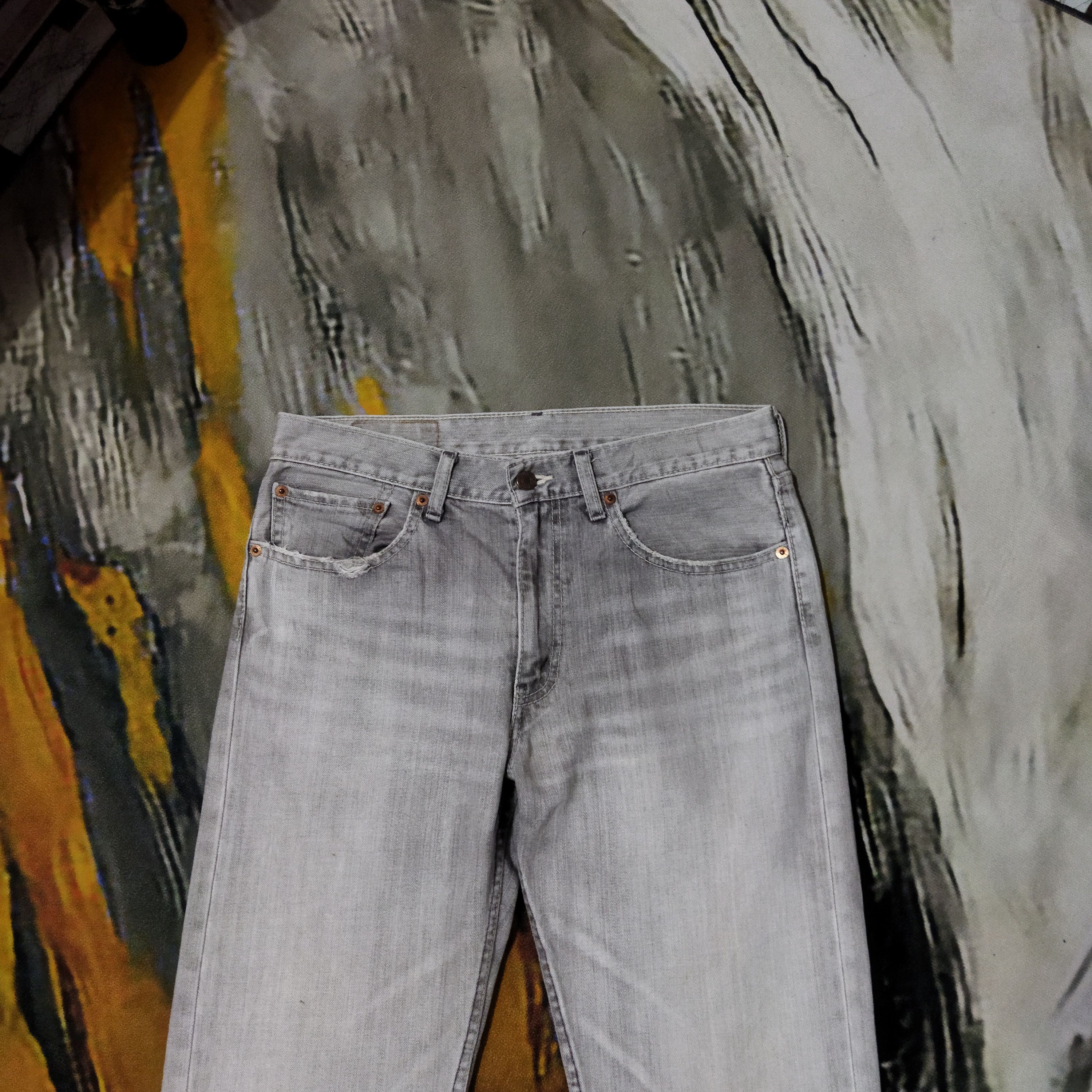 Levi's × Vintage LEVIS 505 DISTRESSED FADED GREY JEANS PANTS Size US 32 / EU 48 - 2 Thumbnail