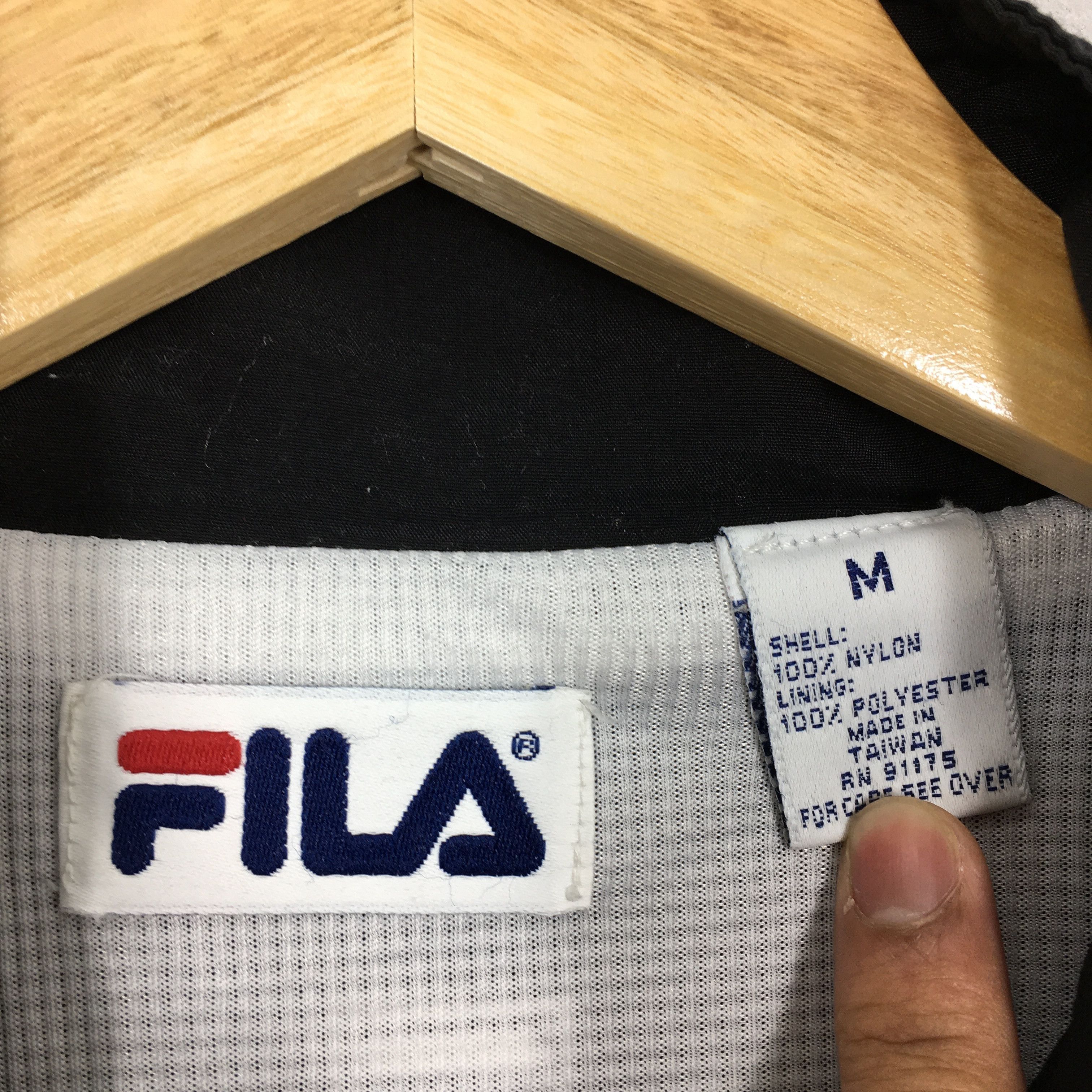 Fila Vintage 90's Fila Windbreaker Jacket Mens Medium Size US M / EU 48-50 / 2 - 5 Thumbnail