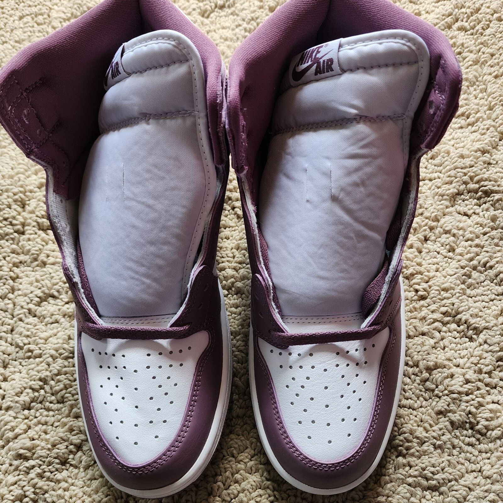 Jordan Brand Air Jordan 1 Retro OG High Mauve Brand New Sz 10 Size US 10 / EU 43 - 4 Thumbnail