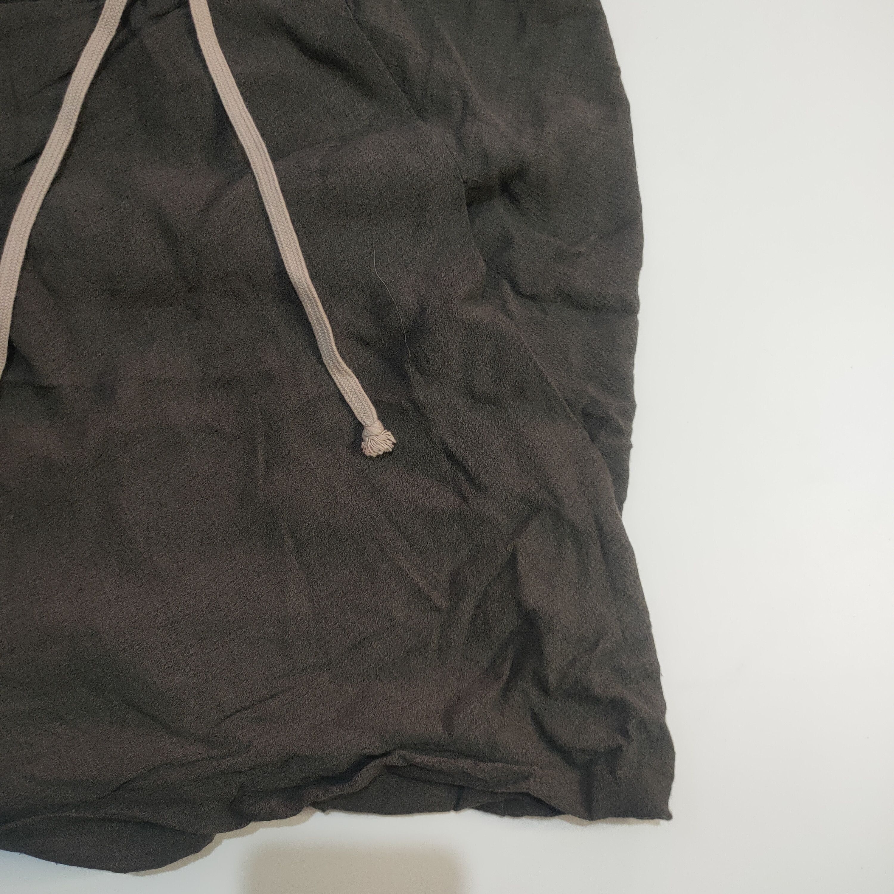 Rick Owens Rick Owens Cyclops S/S16 Drawstring Shorts in Beige Satin Size US 26 / EU 42 - 6 Thumbnail
