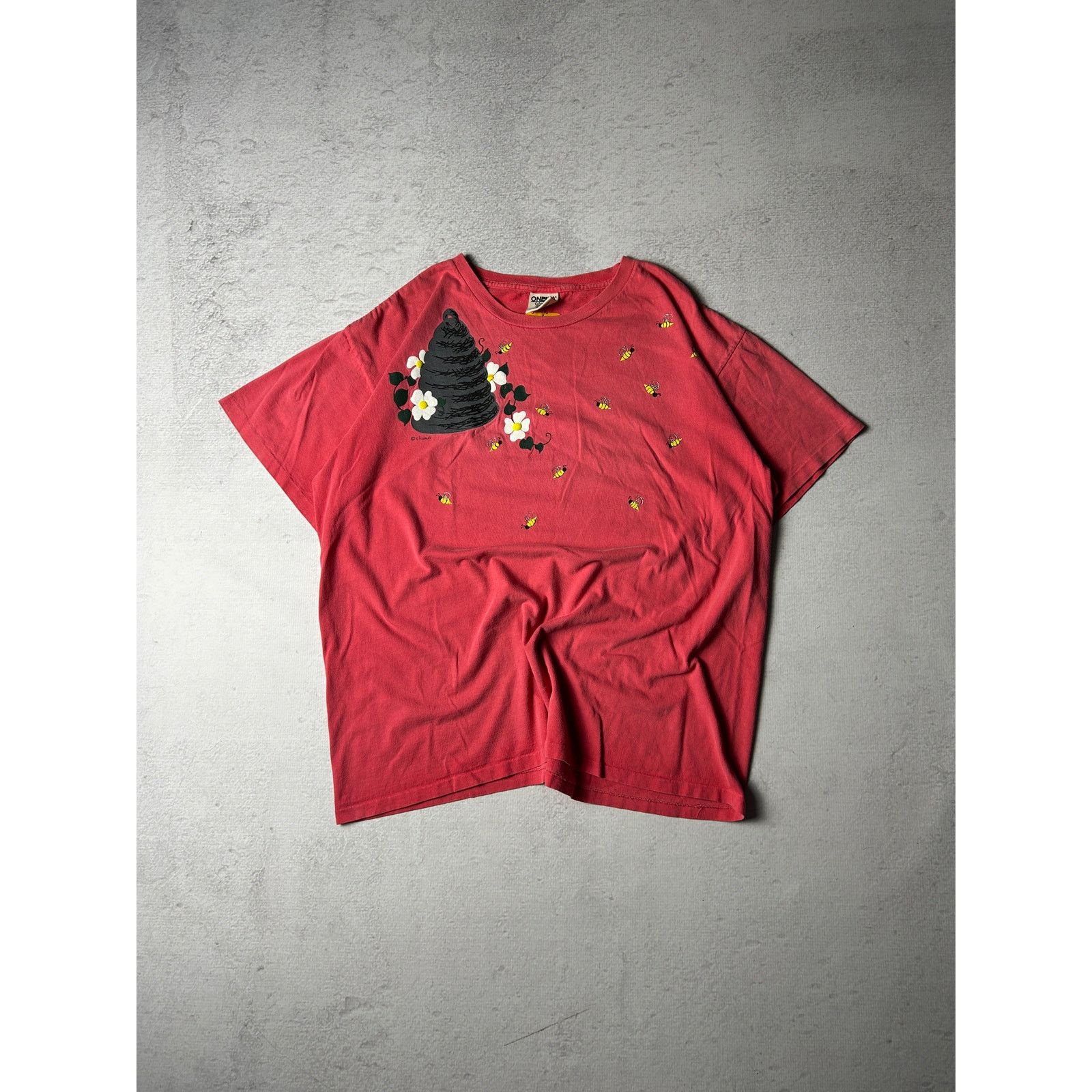 The Unbranded Brand Vintage 90s Bees Red Graphic T-Shirt - Men's XL Size US XL / EU 56 / 4 - 1 Thumbnail