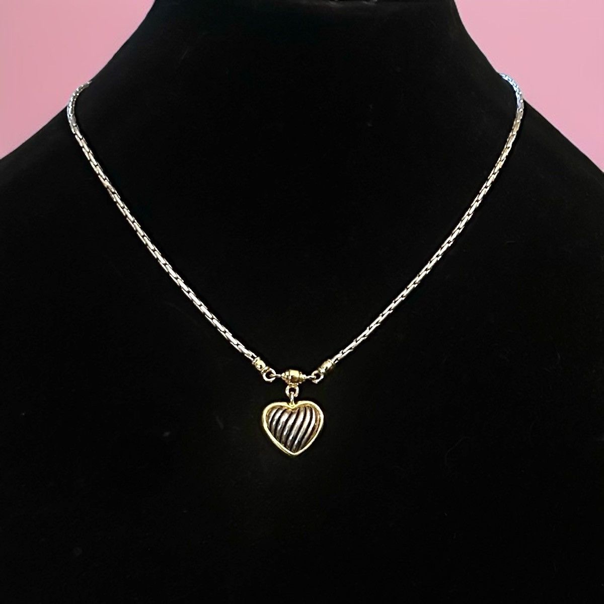 Other Two tone ribbed heart pendant necklace Size ONE SIZE - 1 Thumbnail