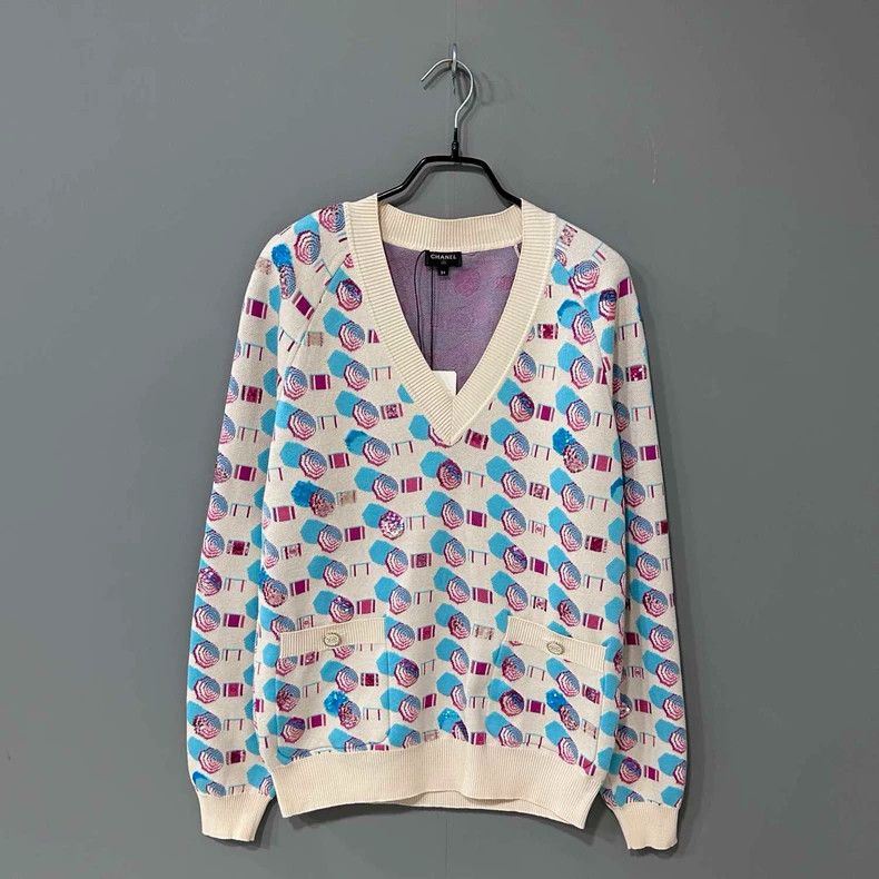 Chanel Chanel Beach series colorful sequined V-neck sweater 2504-N Size XXS / US 00 / IT 34 - 1 Thumbnail