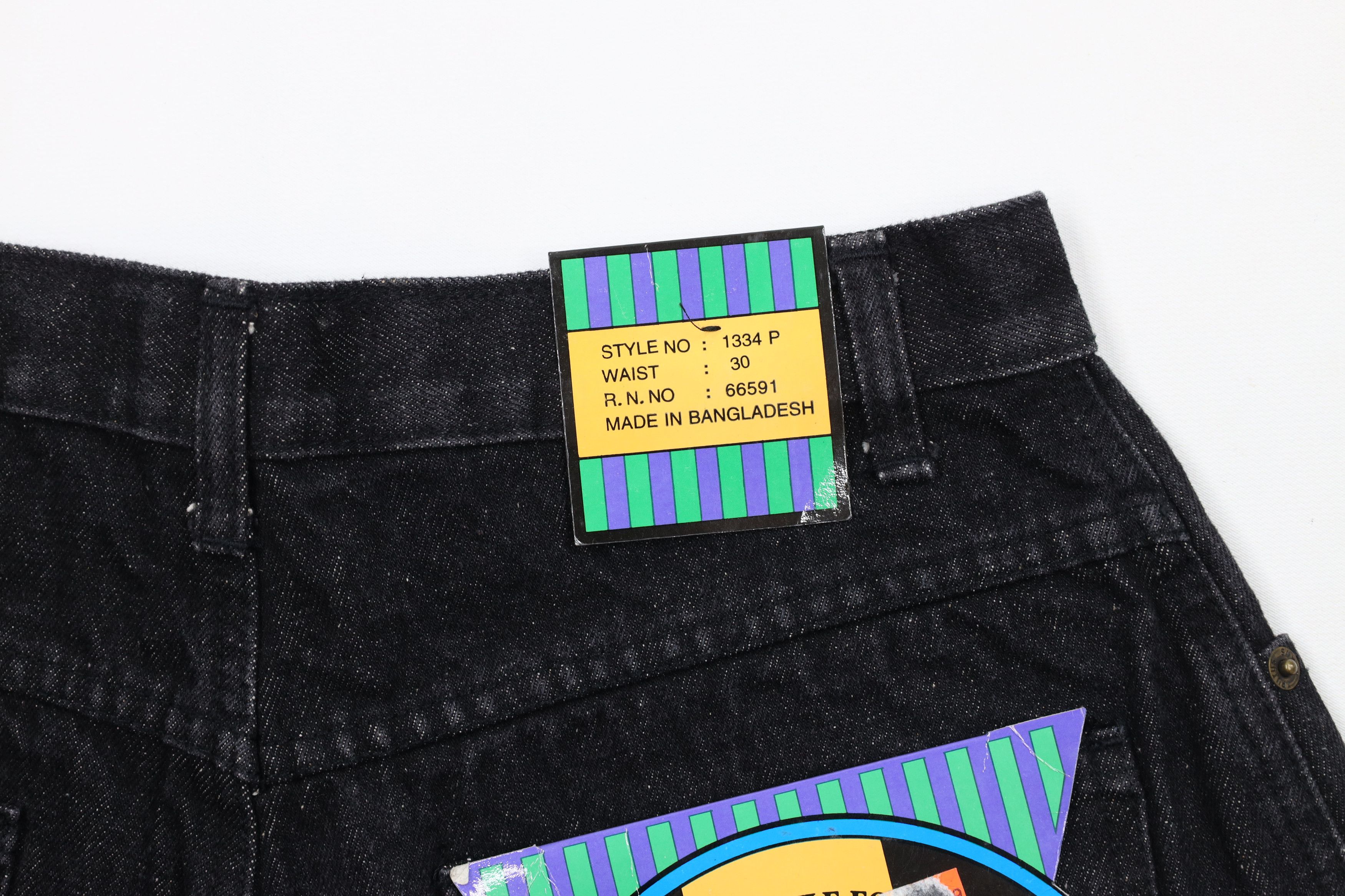 Vintage Deadstock Vintage 90s Streetwear Skateboard Denim Shorts Size US 30 / EU 46 - 13 Thumbnail