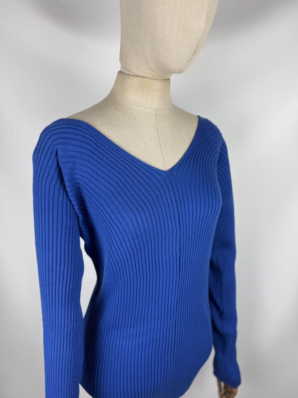 Haider Ackermann BNWT! Haider Ackermann Ribbed Knit V-neck Sweater Pullover Size S / US 4 / IT 40 - 3 Thumbnail