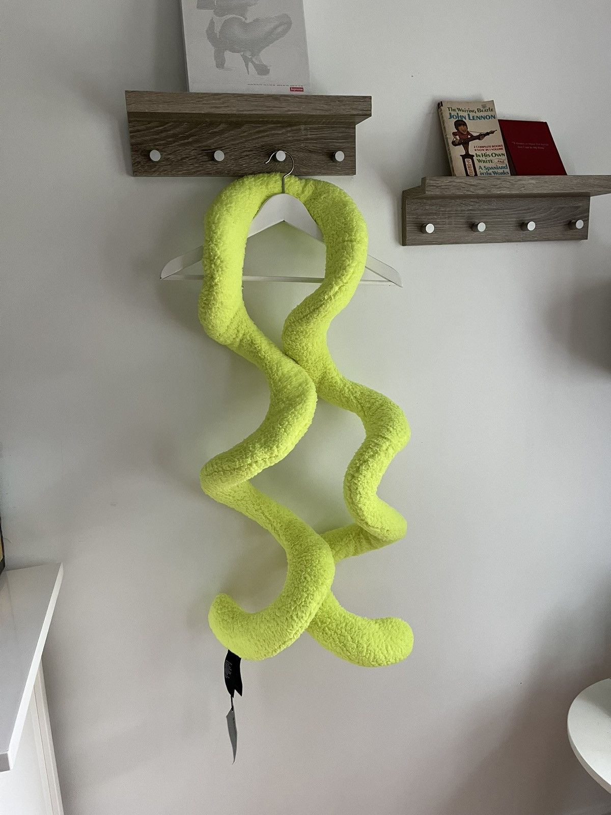 Balenciaga Balenciaga FW23 Runway "Wire Spiral Scarf" (Neon Yellow) Size ONE SIZE - 4 Thumbnail
