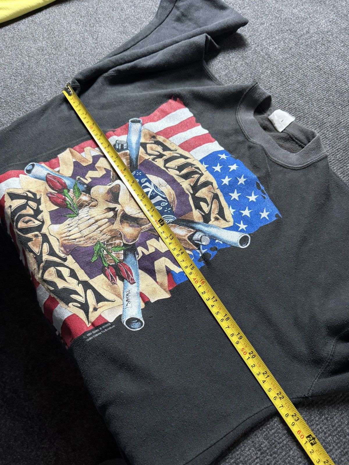 Guns N' Roses Vintage Guns N’ Roses Brockum 1991 Tour Sweatshirt USA Skull Size US L / EU 52-54 / 3 - 21 Thumbnail