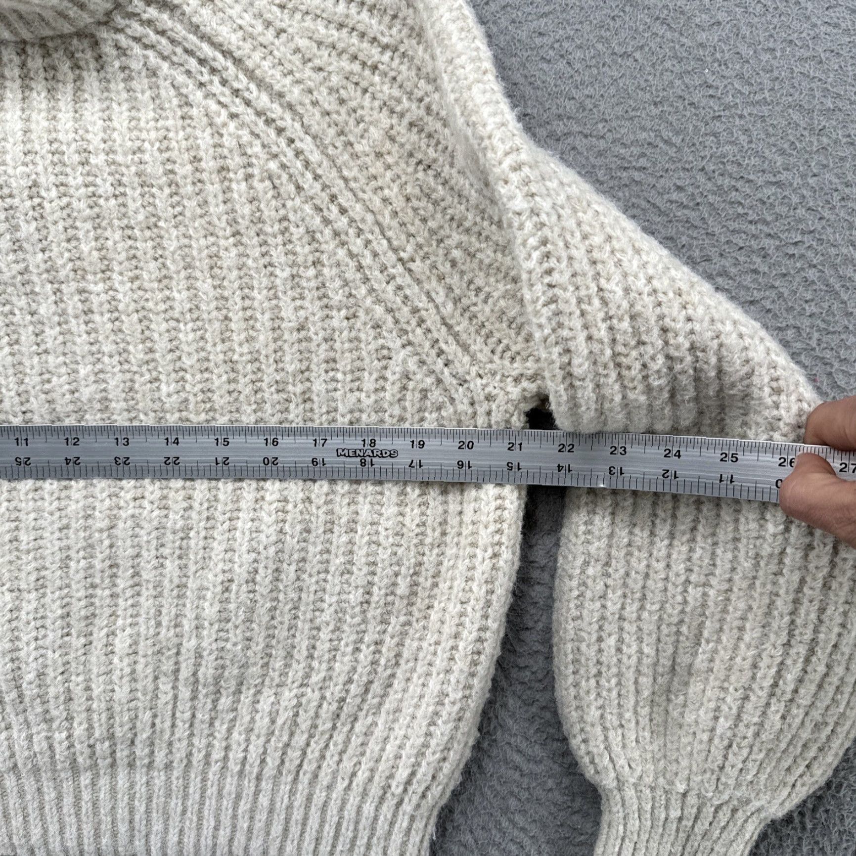 Vintage Universal Thread Sweater Women’s Chunky Knit Recycled Polyester Size M Beige Pullover Long Sleeve Casual Womens Retro University Theme 90s Size M / US 6-8 / IT 42-44 - 4 Thumbnail
