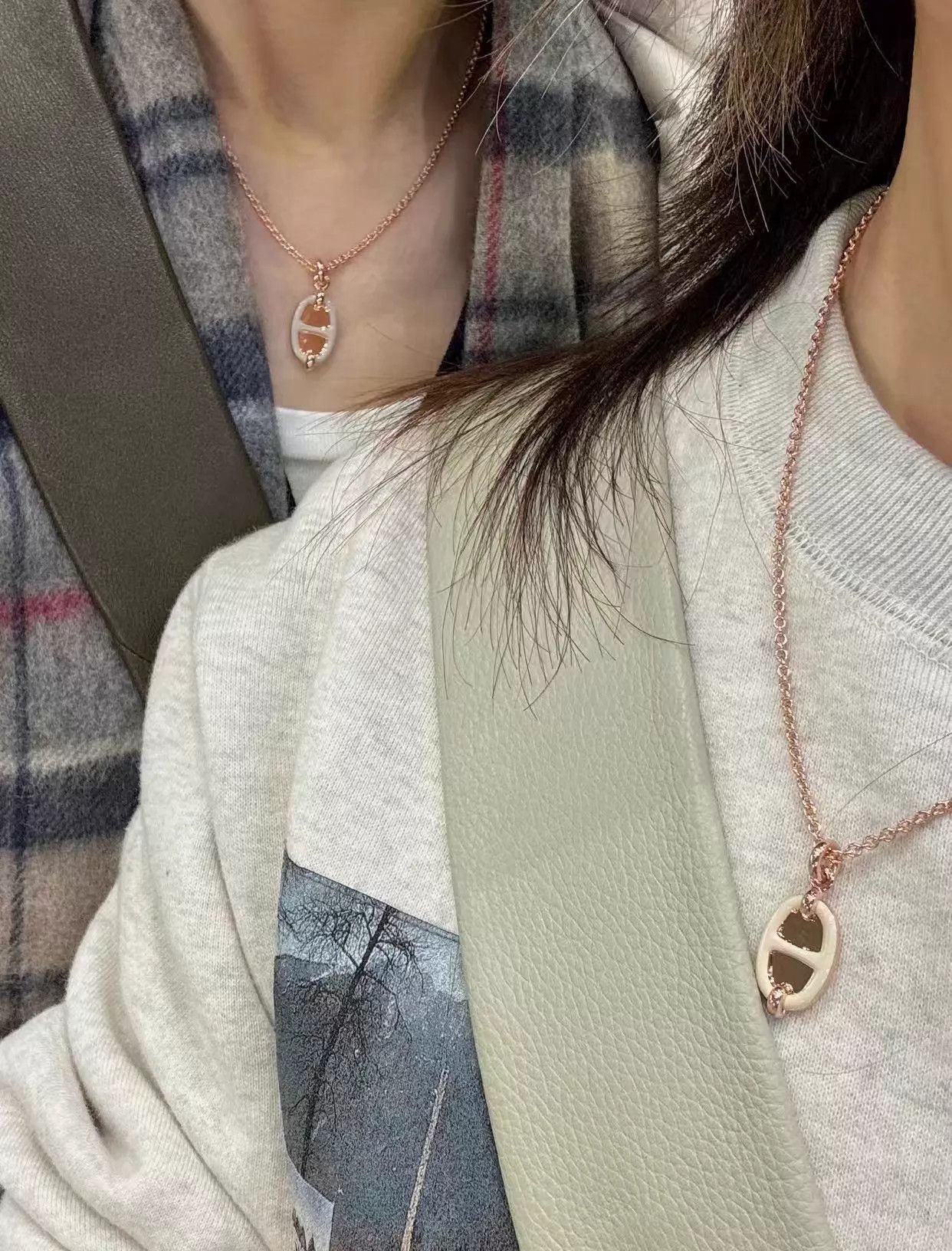 Hermes Hermes Pig Nose Necklace, Cream White & Rose Gold, New, Film Size ONE SIZE - 6 Thumbnail