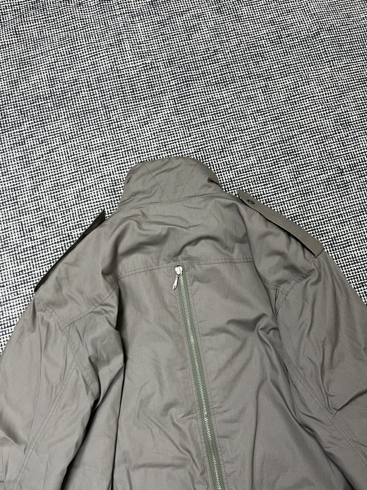 Japanese Brand 80s army double zip parachute bondage flyer jacket Korea Size US M / EU 48-50 / 2 - 6 Thumbnail