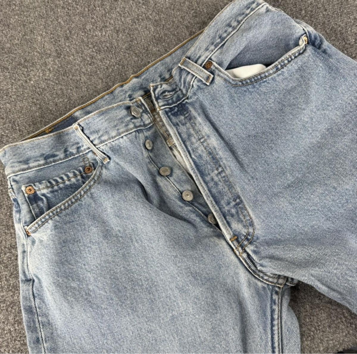 Levi's Vintage Clothing Vintage Levi’s 501 Light Wash Button Fly Jeans Size US 30 / EU 46 - 3 Thumbnail