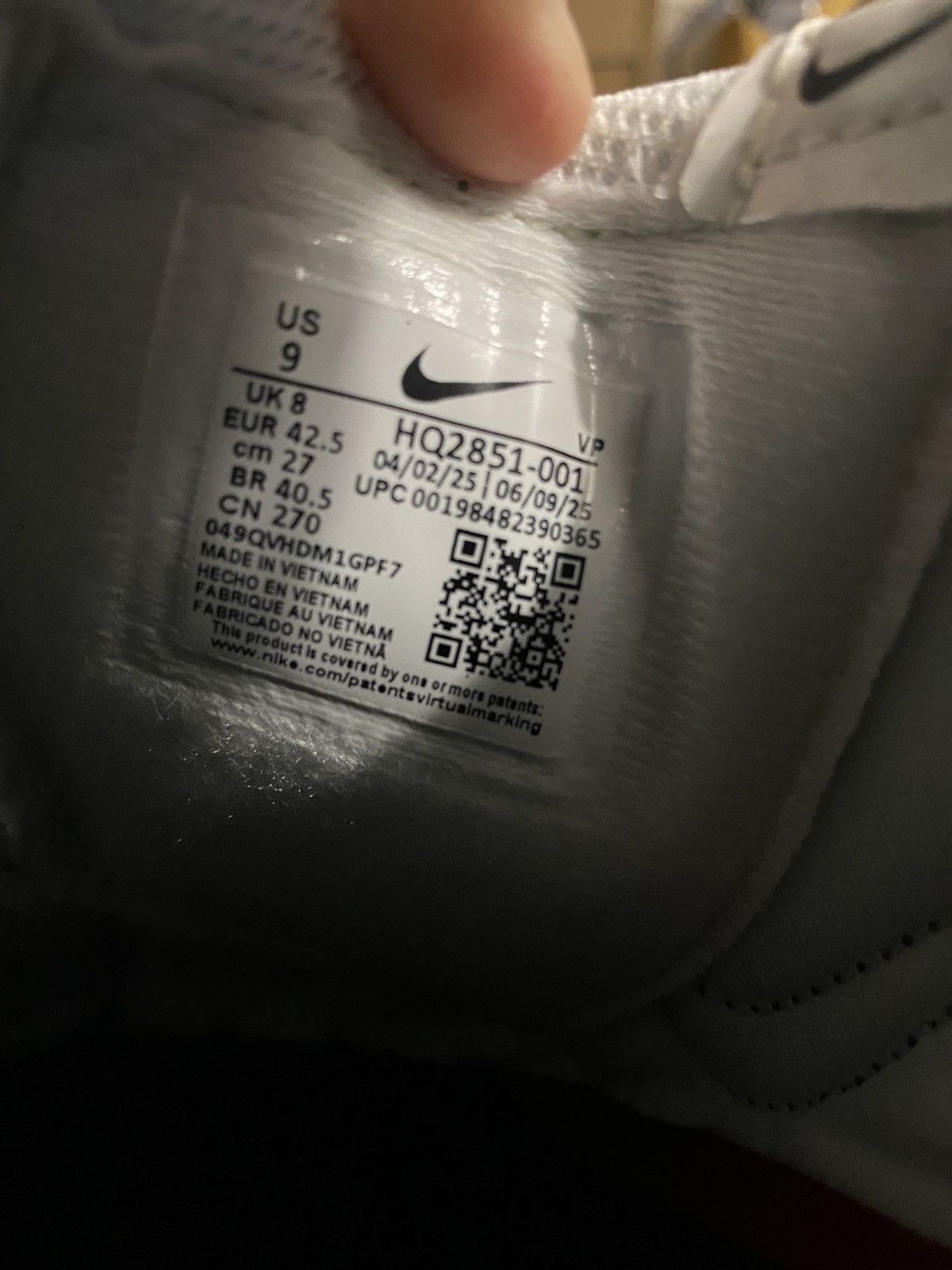 Nike Nike Total 90 Indoor Silver Athletic Shoe US 9 HQ2851-001 Size US 9 / EU 42 - 9 Thumbnail