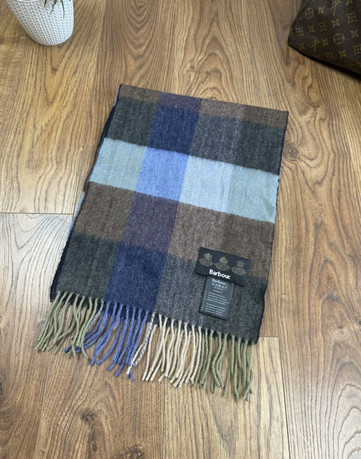 Barbour Vintage wool scarf Barbour England original luxury item Size ONE SIZE - 1 Thumbnail