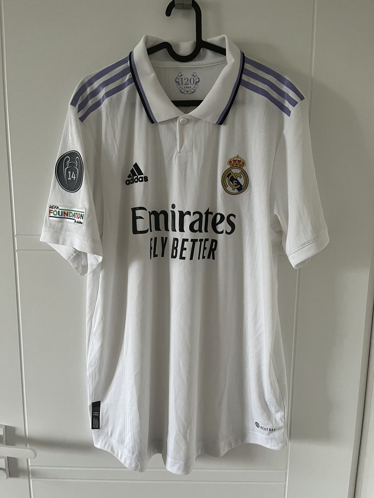 Real Madrid adidas 2022/2023 domowa Benzema Authentic — zdjęcie 4