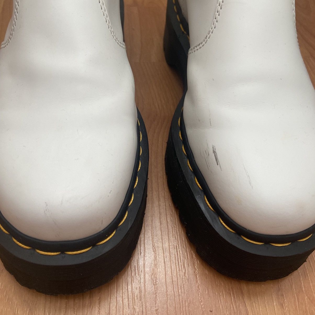 Dr. Martens Dr. Martens Women’s White Chelsea Boots Size 7M Size US 7 / IT 37 - 9 Thumbnail