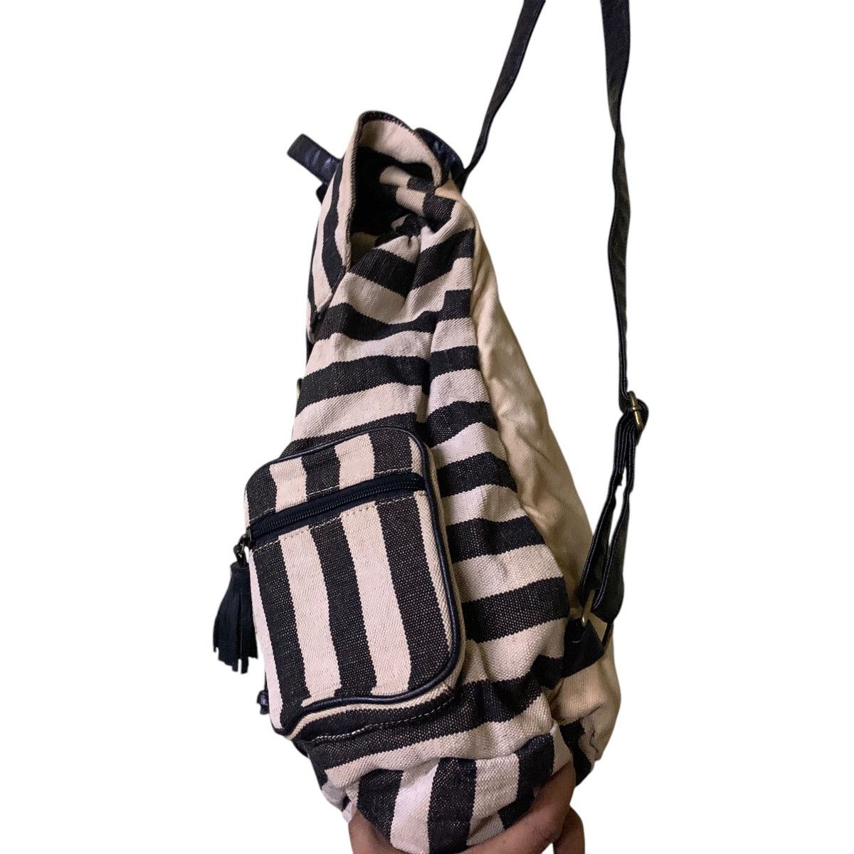 Vintage Vintage backpack striped design honey bee Size ONE SIZE - 4 Thumbnail