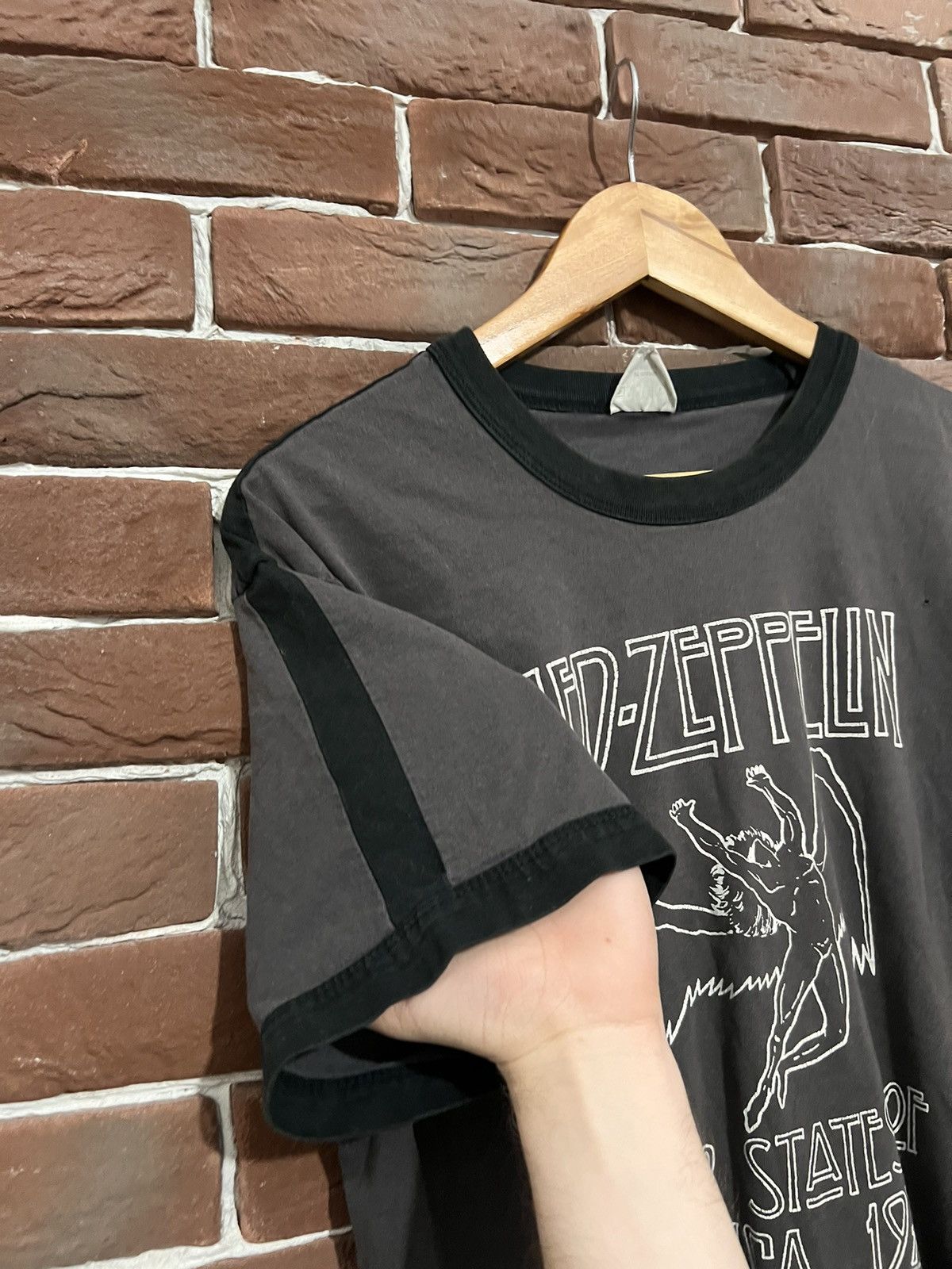 Band Tees Vintage 00s Og 2000 Led Zeppelin Rock Metal Band Tee Size US L / EU 52-54 / 3 - 4 Thumbnail