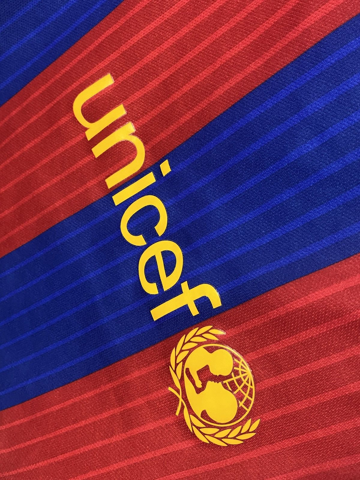 Nike Barcelona Nike Home Soccer Jersey 2017 Football Shirt Sz S Size US S / EU 44-46 / 1 - 8 Thumbnail