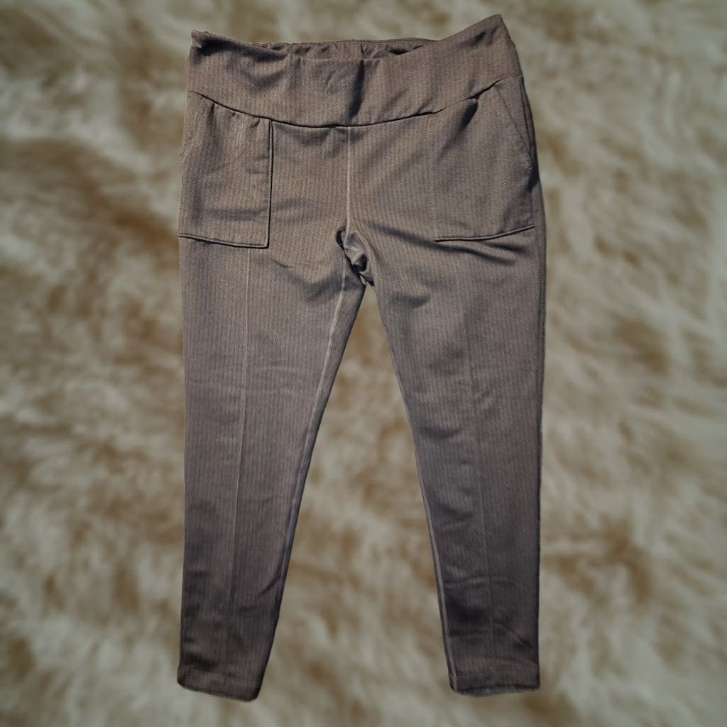 Vintage Mondetta Leggings Women's 2XL Ankle Gray Chevron Zip Pockets Yoga Pull On Plus Size Slim Stretch Lightweight Pockets Casual Activewear Size 40" / US 18 - 1 Thumbnail