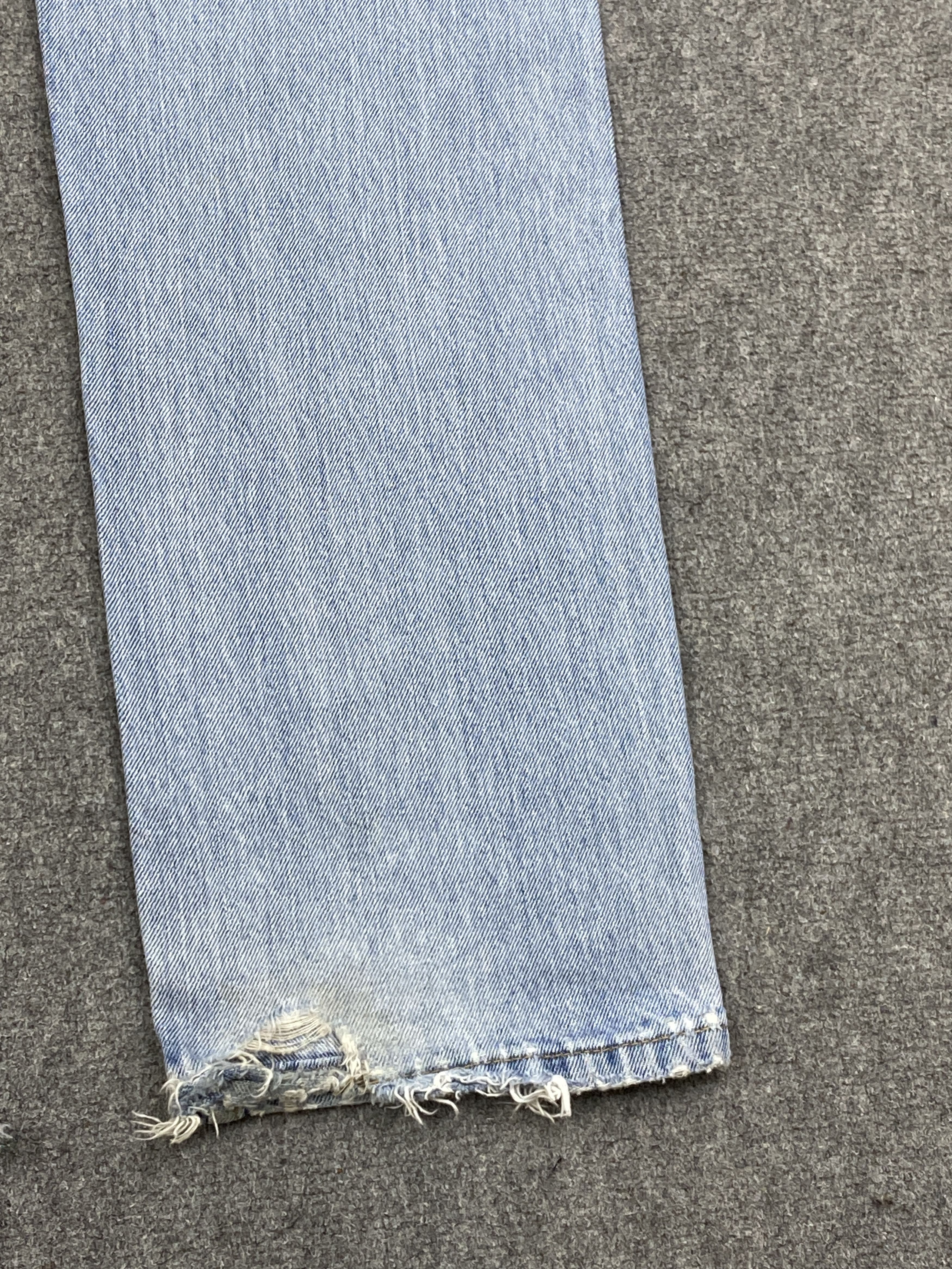 Levi's Vintage Levi's 501 Light Blue Jeans DP2769 Size US 32 / EU 48 - 14 Thumbnail