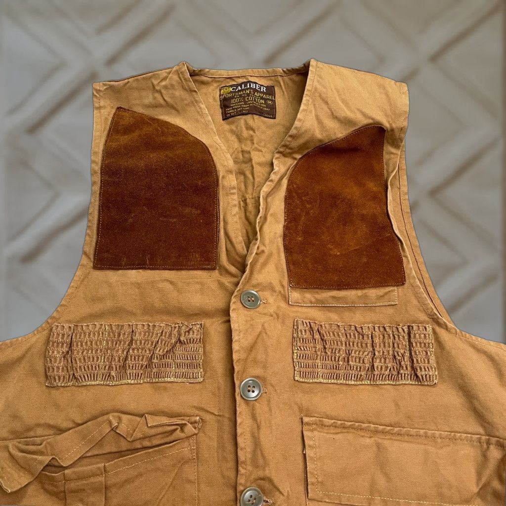 Vintage VINTAGE Caliber Vest Outdoor Hunting Cargo Brown Cotton Button Down Mens Medium Jacket/Coat Short Chest 41 in Regular casual travel pockets breathable Size US M / EU 48-50 / 2 - 1 Thumbnail