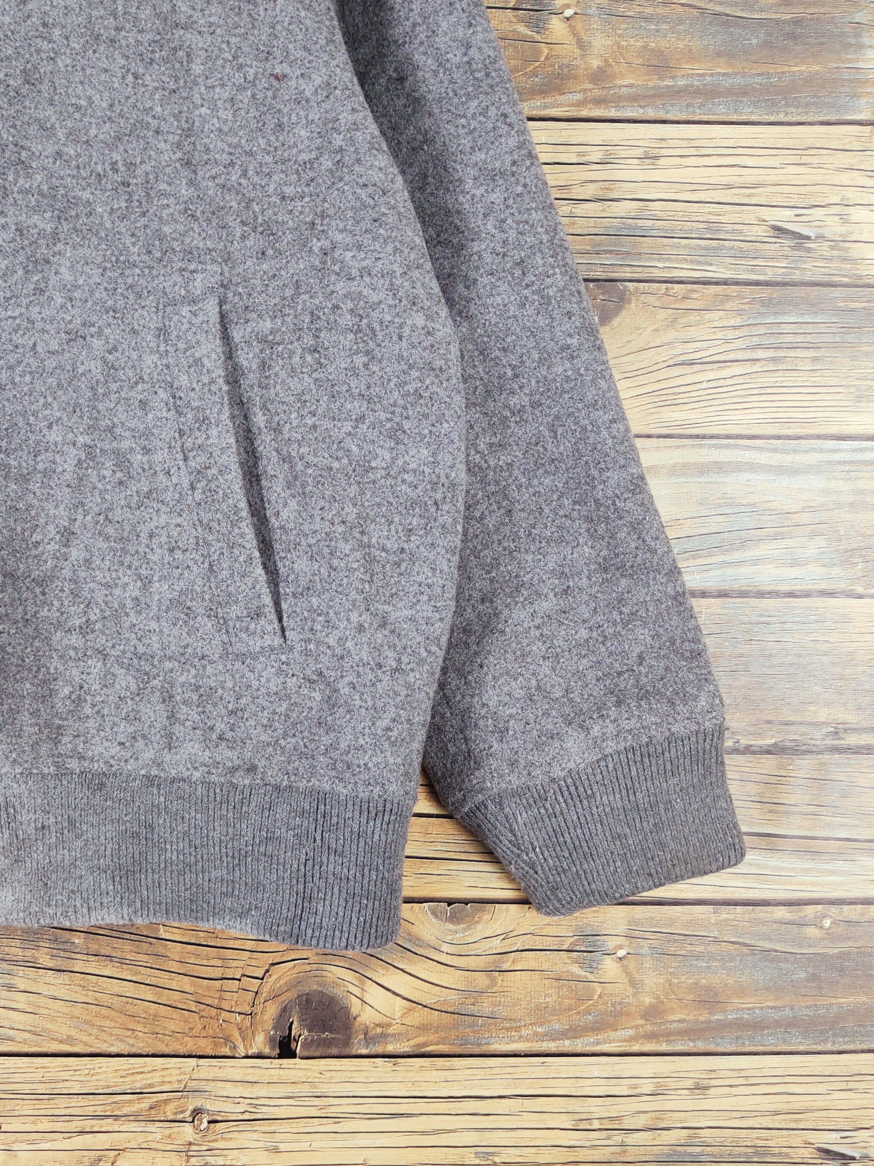 Japanese Brand Uniqlo Dark Gray Varsity Jackets #W1158 Size US M / EU 48-50 / 2 - 6 Thumbnail
