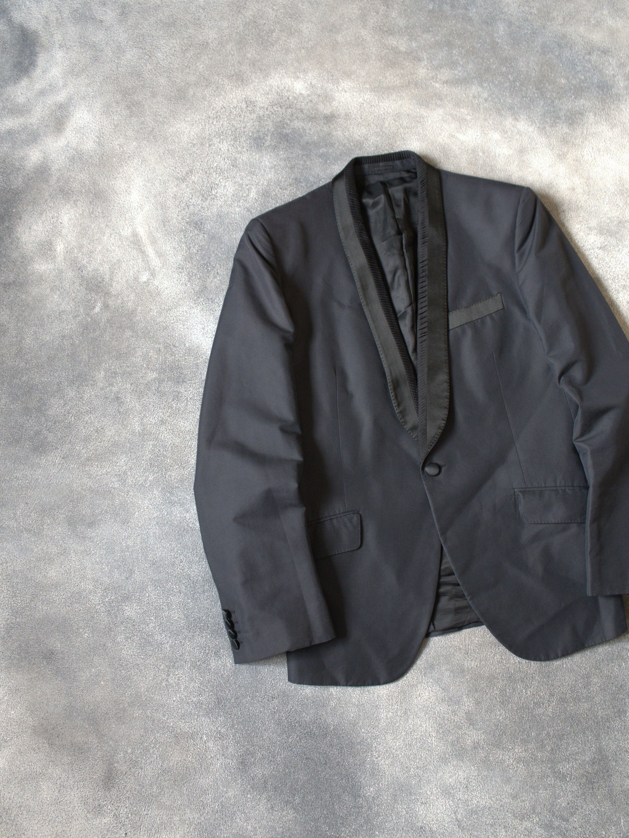 Alexander McQueen S/S 2007 Alexander McQueen RUNWAY Satin Detail Suit Size 52R - 5 Thumbnail