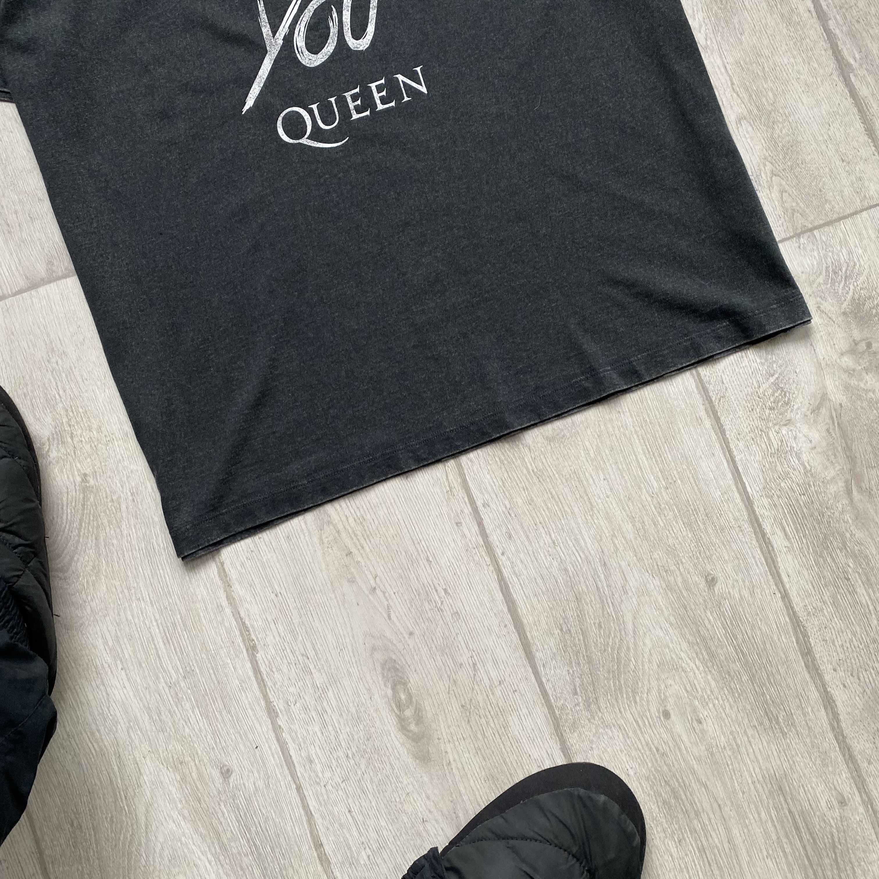 Band Tees 🎙️ Queen Band Tee We Will Rock You y2k Bohemian Rhapsody Size US M / EU 48-50 / 2 - 2 Thumbnail