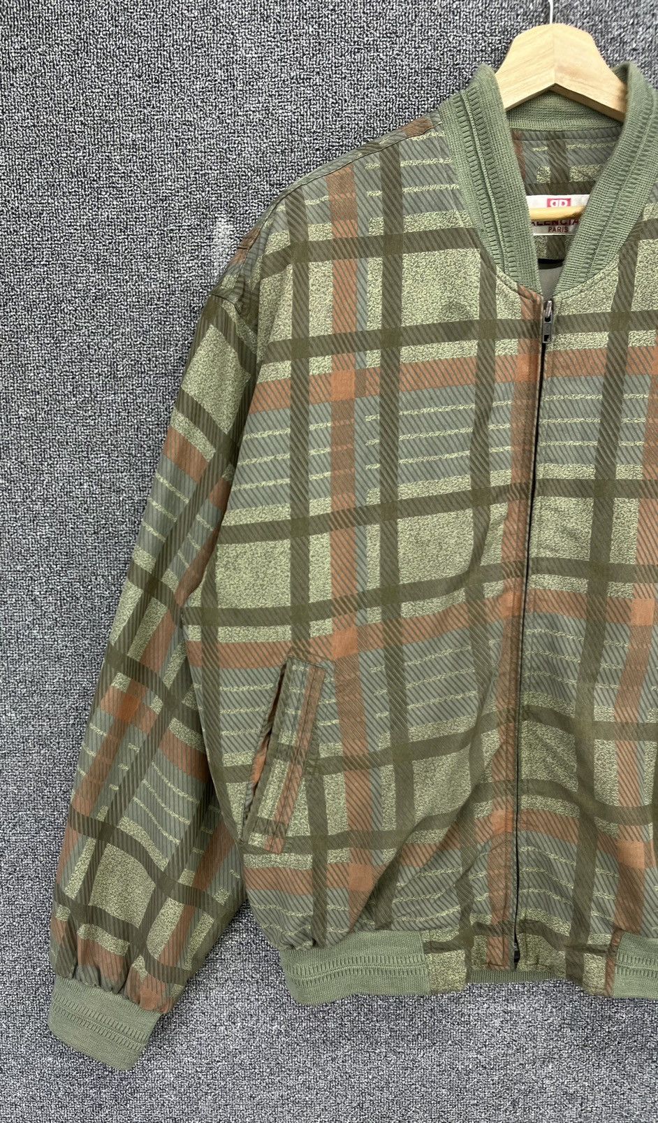Balenciaga Vintage 90s Balenciaga Paris Checkered Shadow Plaids Jacket Size US L / EU 52-54 / 3 - 3 Thumbnail