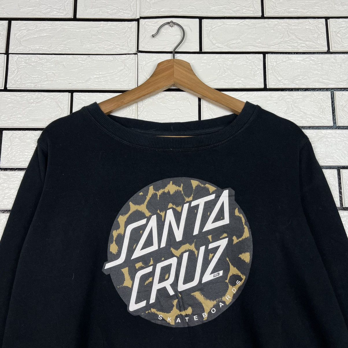 Santa Cruz Skateboards SANTA CRUZ Skateboards Big Logo Crop Sweatshirt #4075-C185 Size XL / US 12-14 / IT 48-50 - 2 Thumbnail