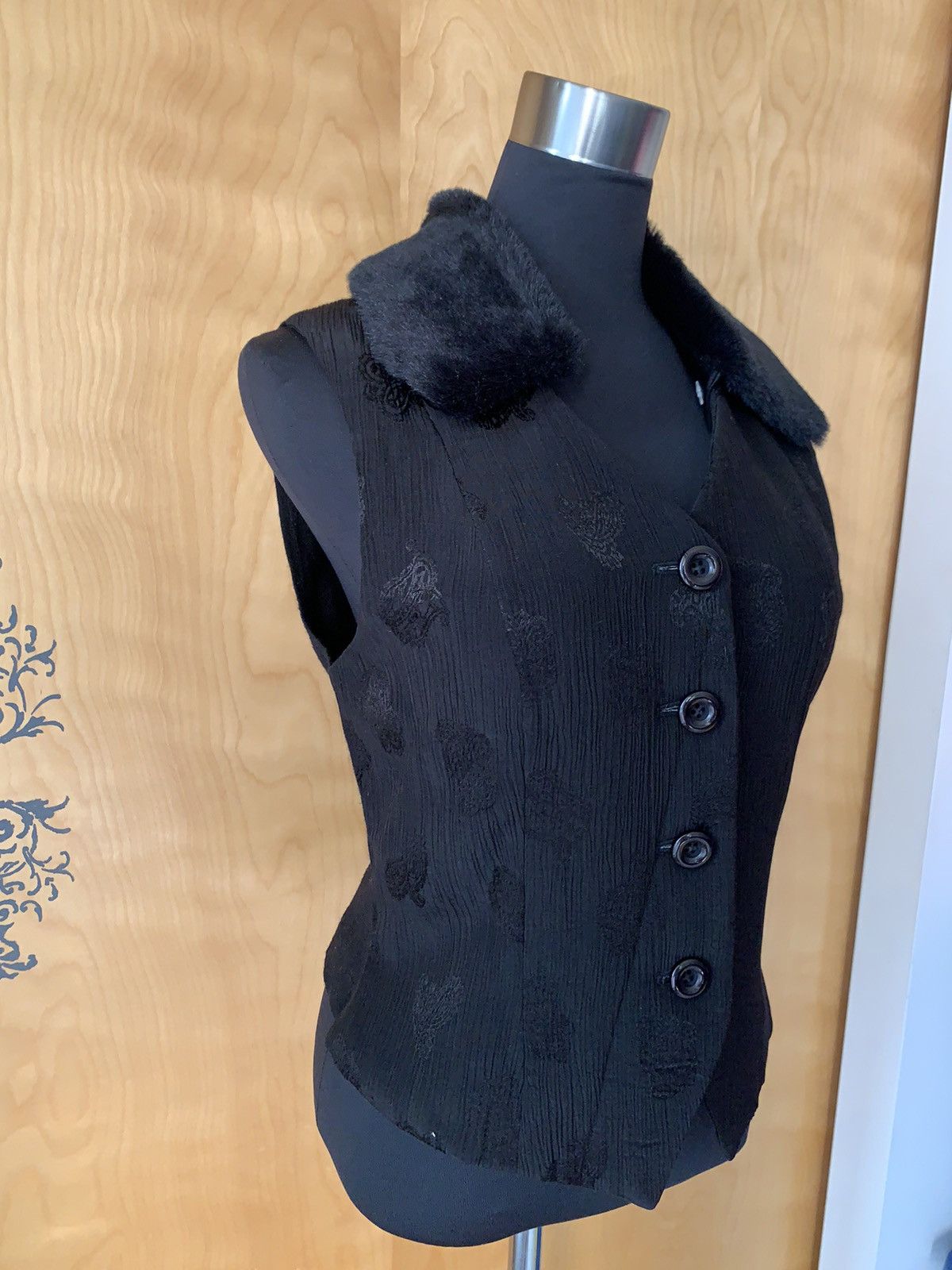 Vintage Vintage 90s Silk Fur Lined Button-Up Vest Size M / US 6-8 / IT 42-44 - 6 Thumbnail