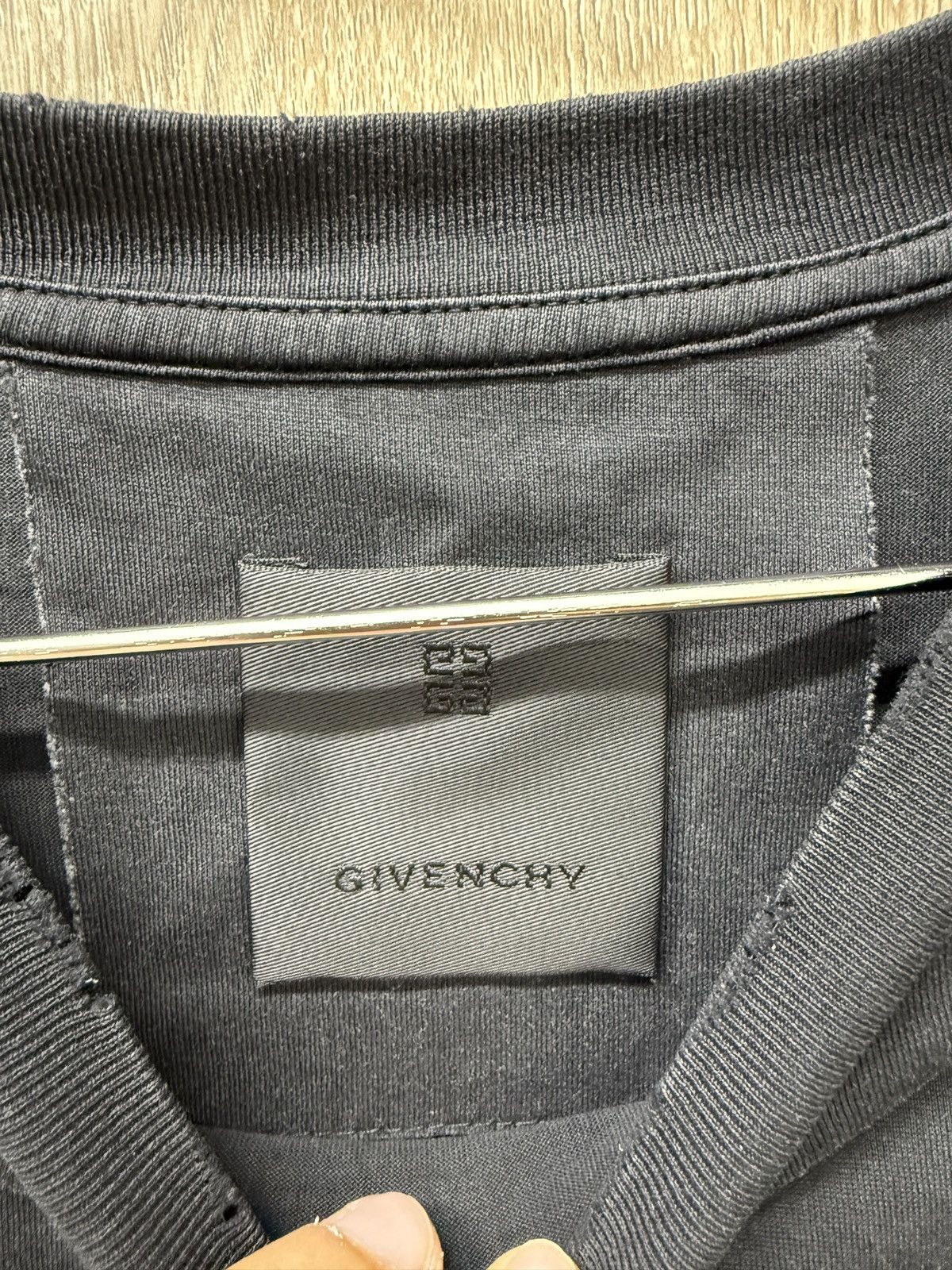 Givenchy Givenchy Black Short Sleeve Size US S / EU 44-46 / 1 - 5 Thumbnail