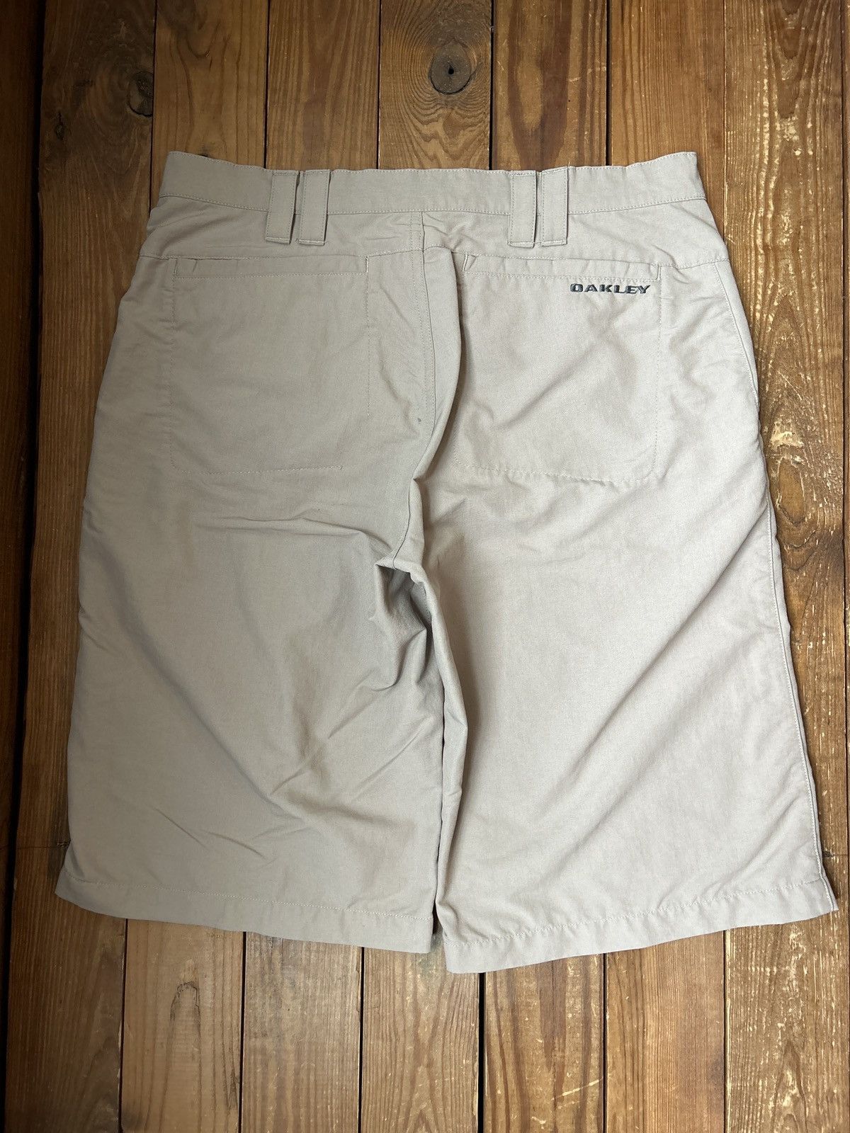 Oakley × Vintage Vintage Y2K Oakley Tan Nylon Shorts Size US 32 / EU 48 - 3 Thumbnail