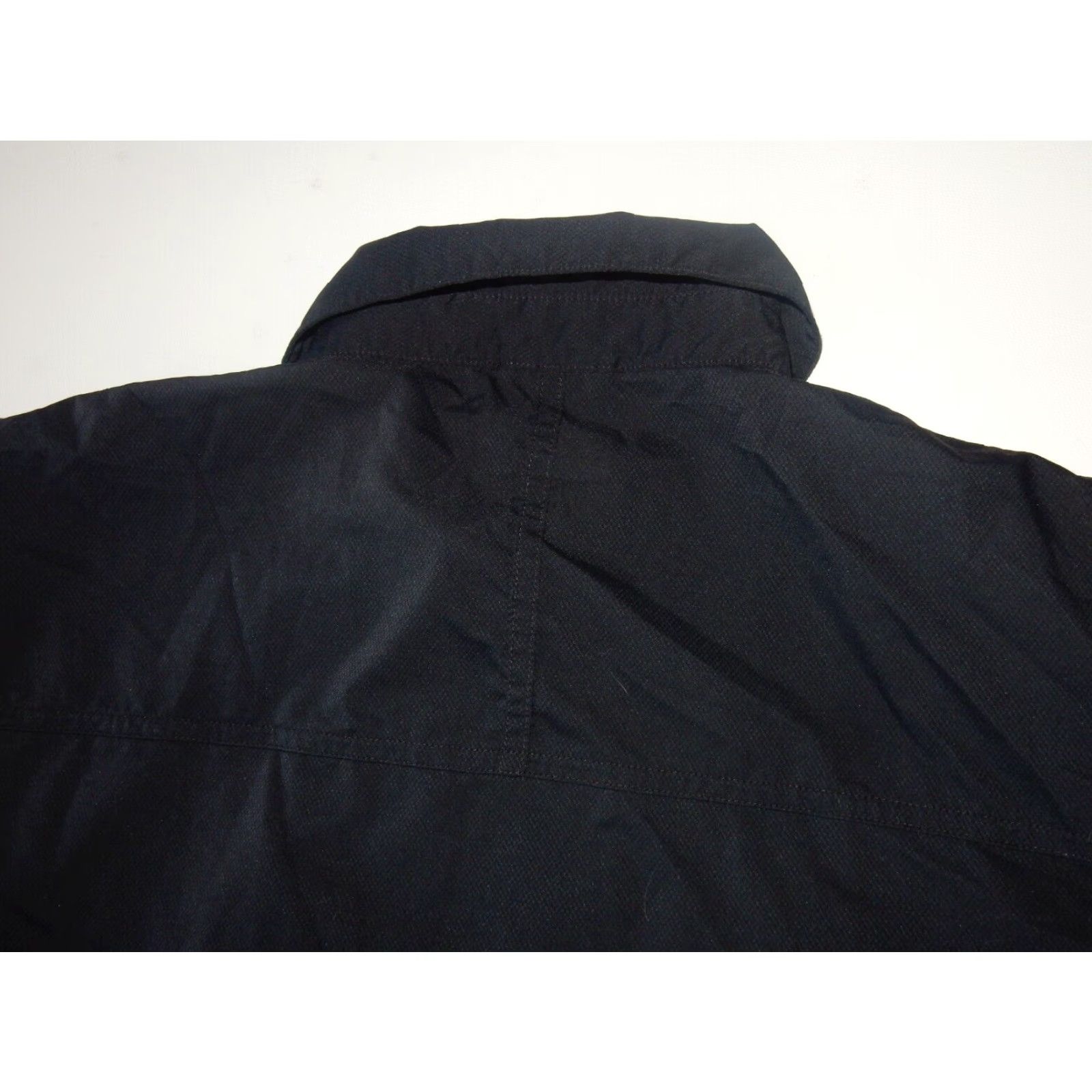 Under Armour Under Armour Men's Vanderbilt Commodores Button-Front Shirt Size M Black Polyester Short Sleeve Regular Button-Up Classic Size US M / EU 48-50 / 2 - 4 Thumbnail