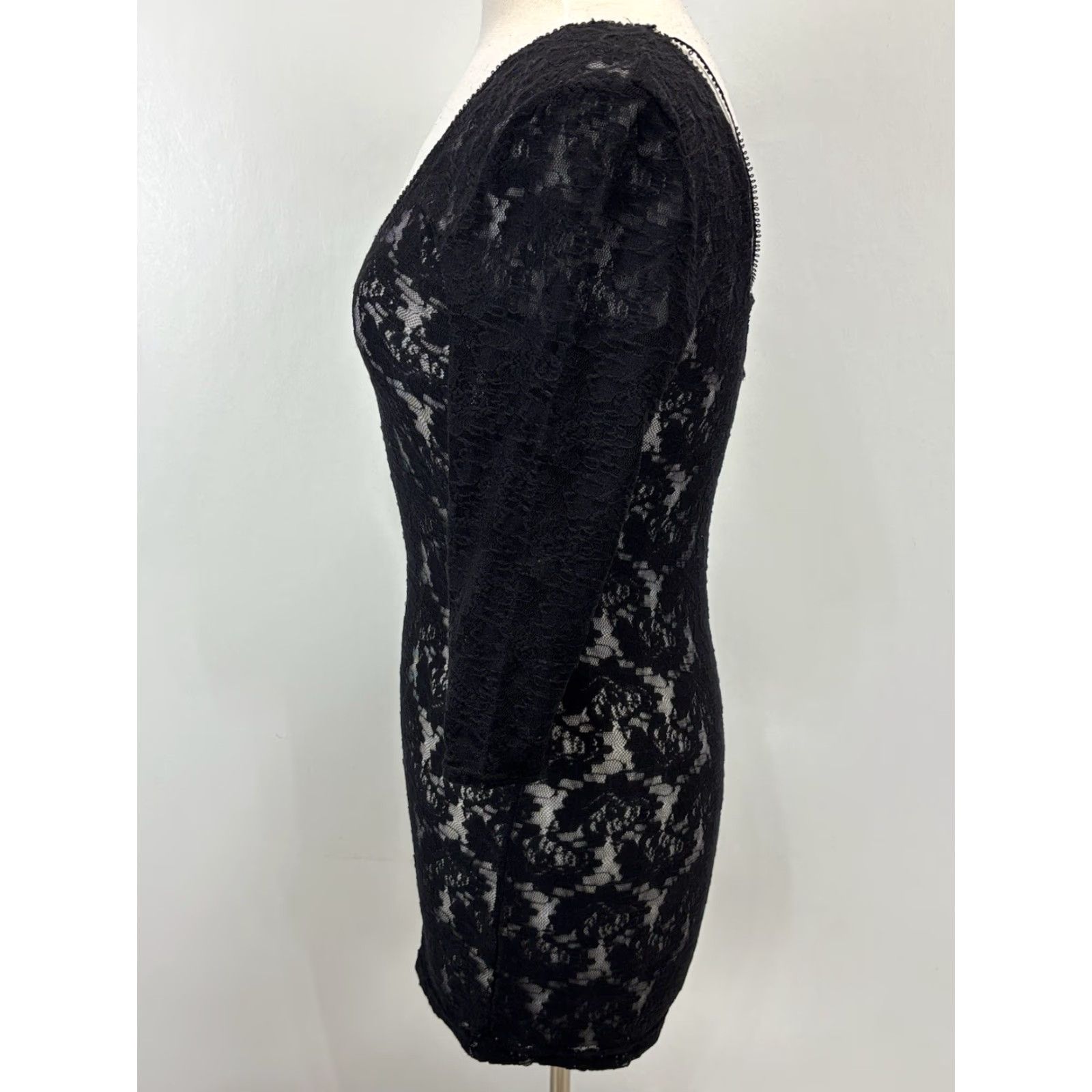 Free People VINTAGE Free People Intimately Lace Bodycon Dress Large Black Sheer Floral Witchy Womens Size L / US 10 / IT 46 - 2 Thumbnail