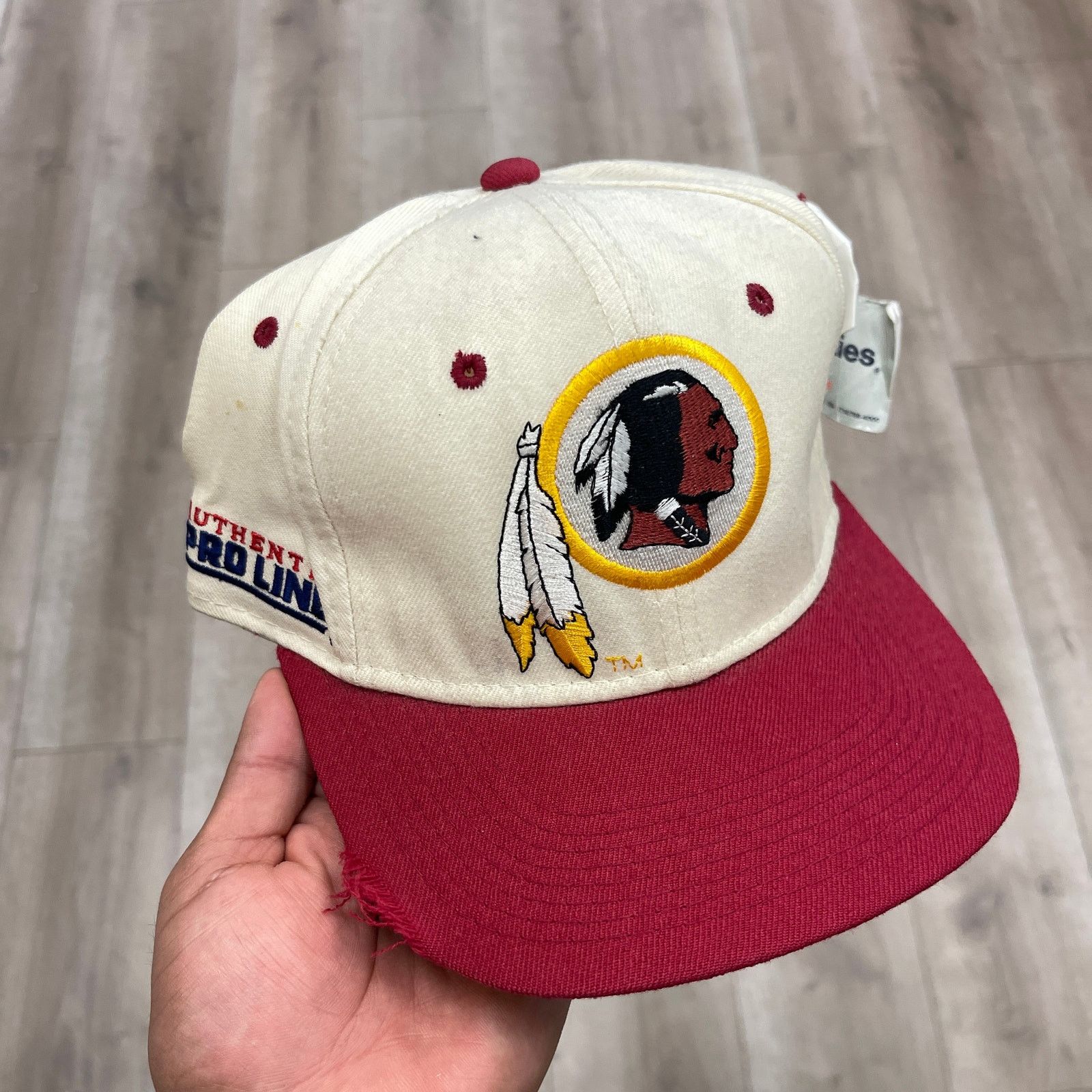 NFL vintage 90s Washington Redskins fitted Cap hat 7 3/8 Size ONE SIZE - 1 Thumbnail