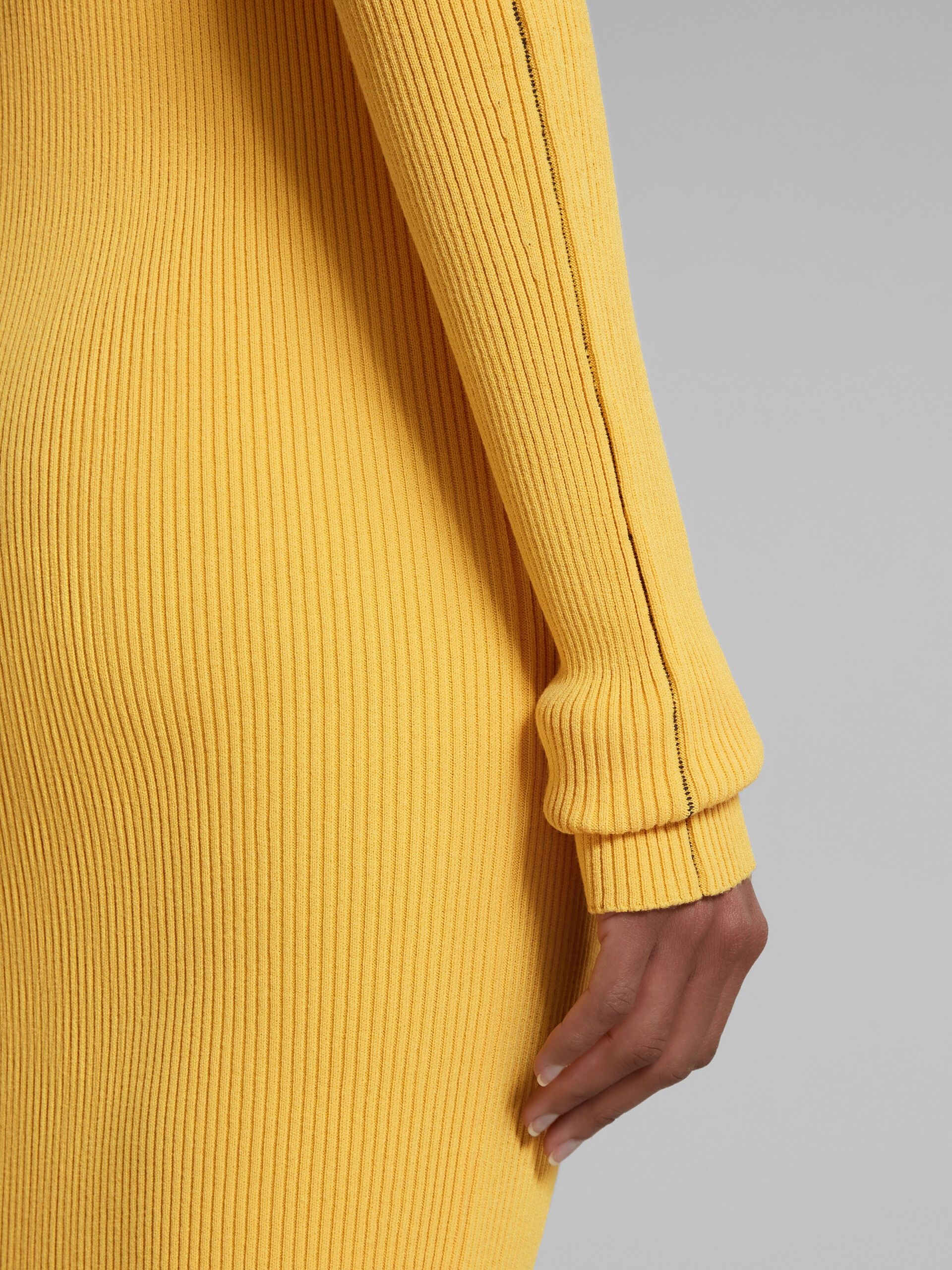 Marni o1w1db10824 Ribbed Dress in Yellow Size XL / US 12-14 / IT 48-50 - 5 Thumbnail
