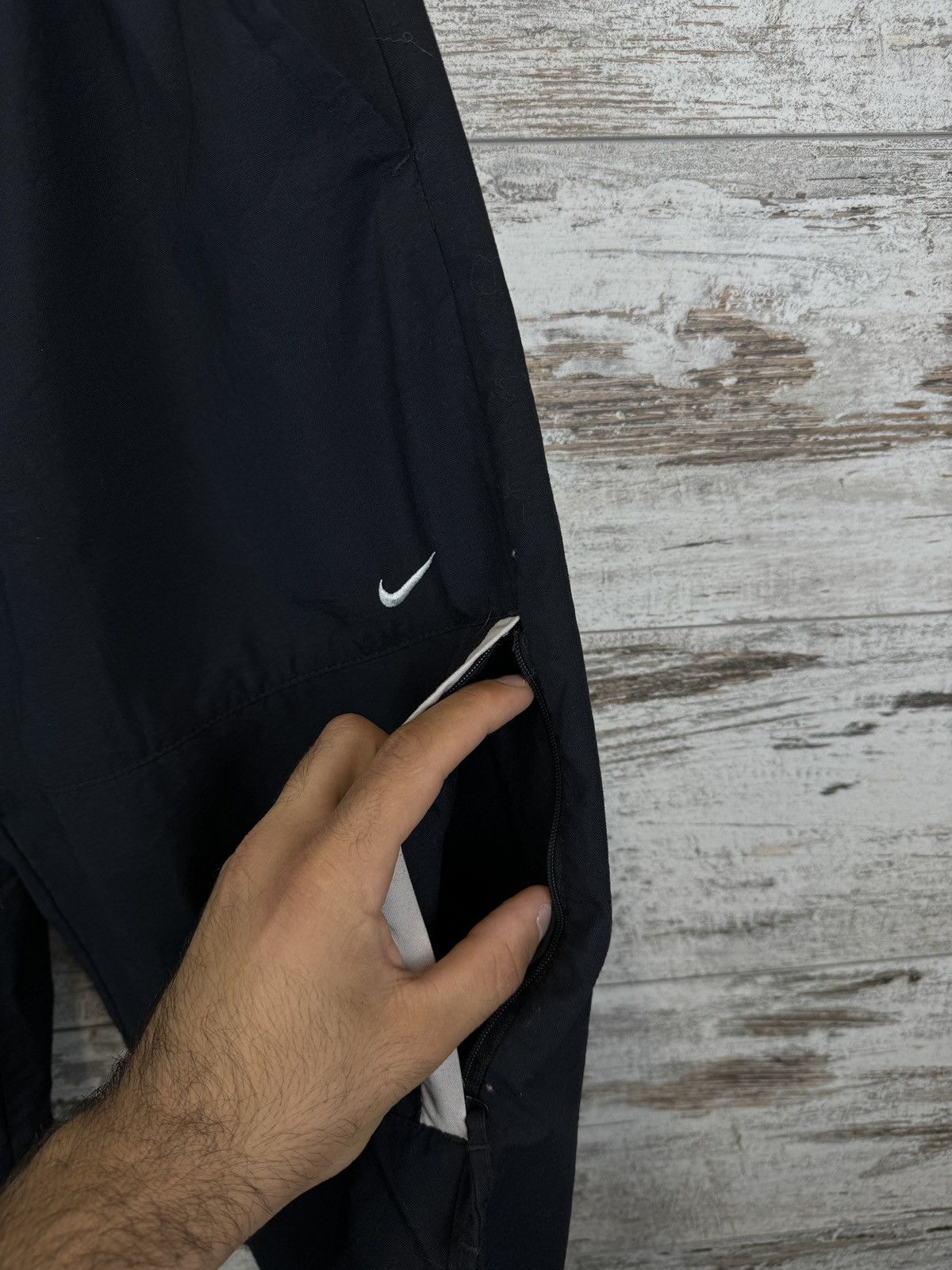 Nike Mens Vintage Nike Cargo drill pants sweatpants y2k swoosh Size US 30 / EU 46 - 8 Thumbnail