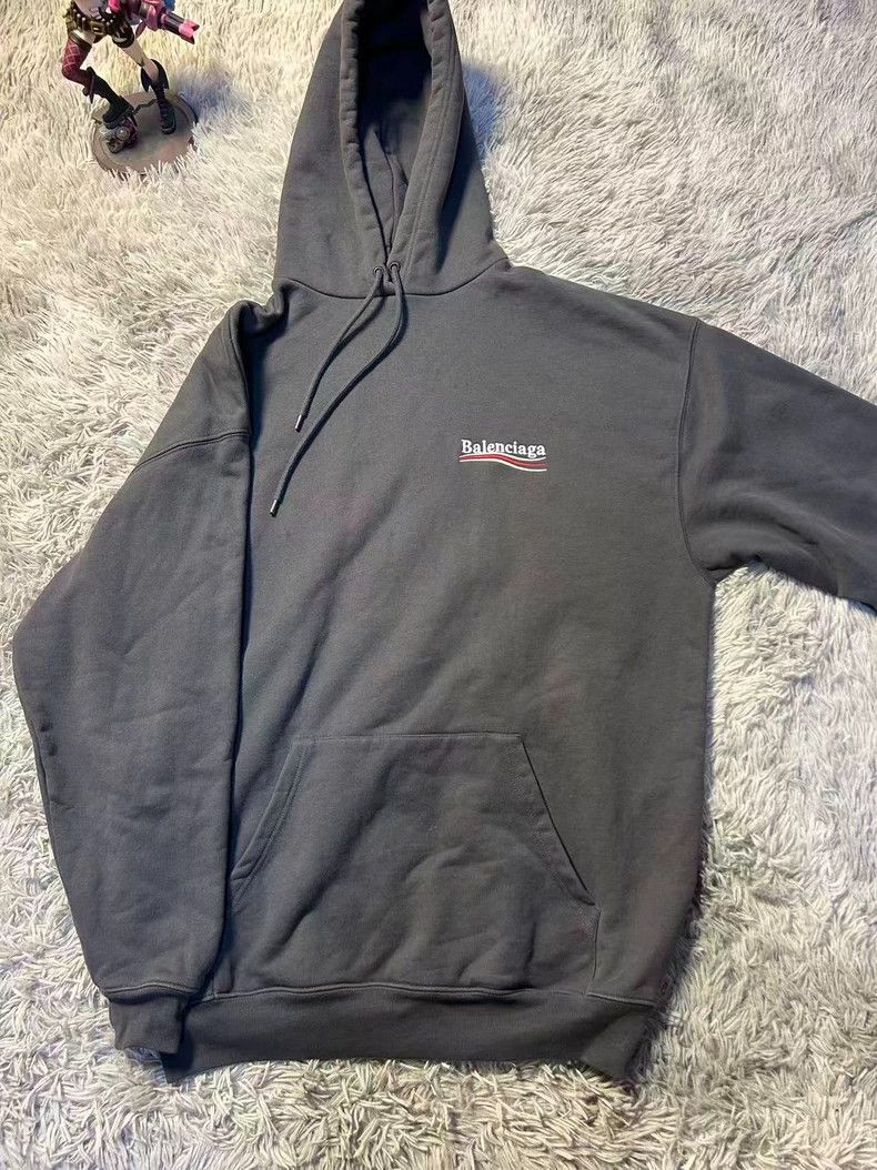 Balenciaga Balenciaga Embroidered coke sweater Size US XS / EU 42 / 0 - 1 Thumbnail
