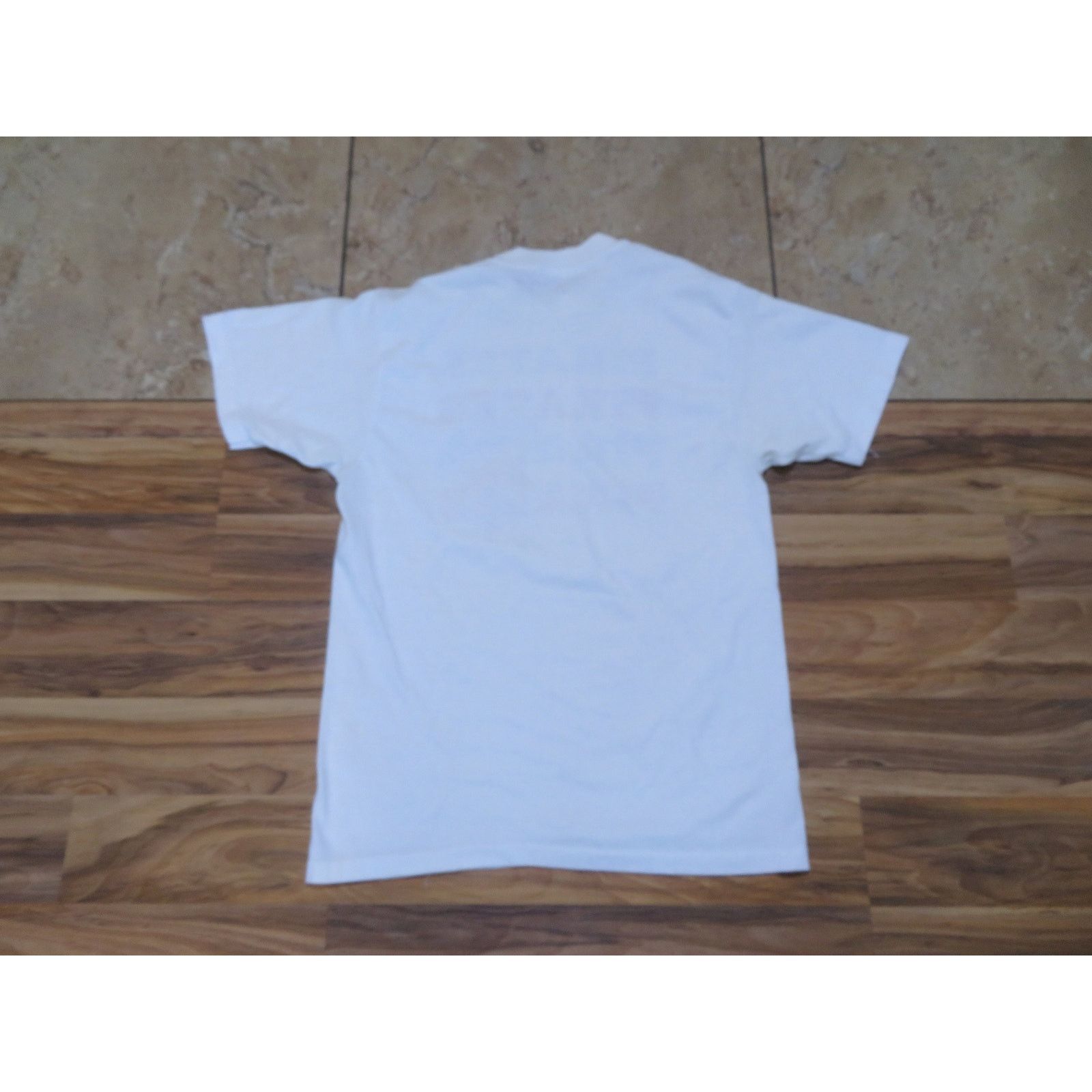 Hanes Pirates Spellout w/ Pirate Graphic White T-shirt Sz M 1980s Size US M / EU 48-50 / 2 - 3 Thumbnail