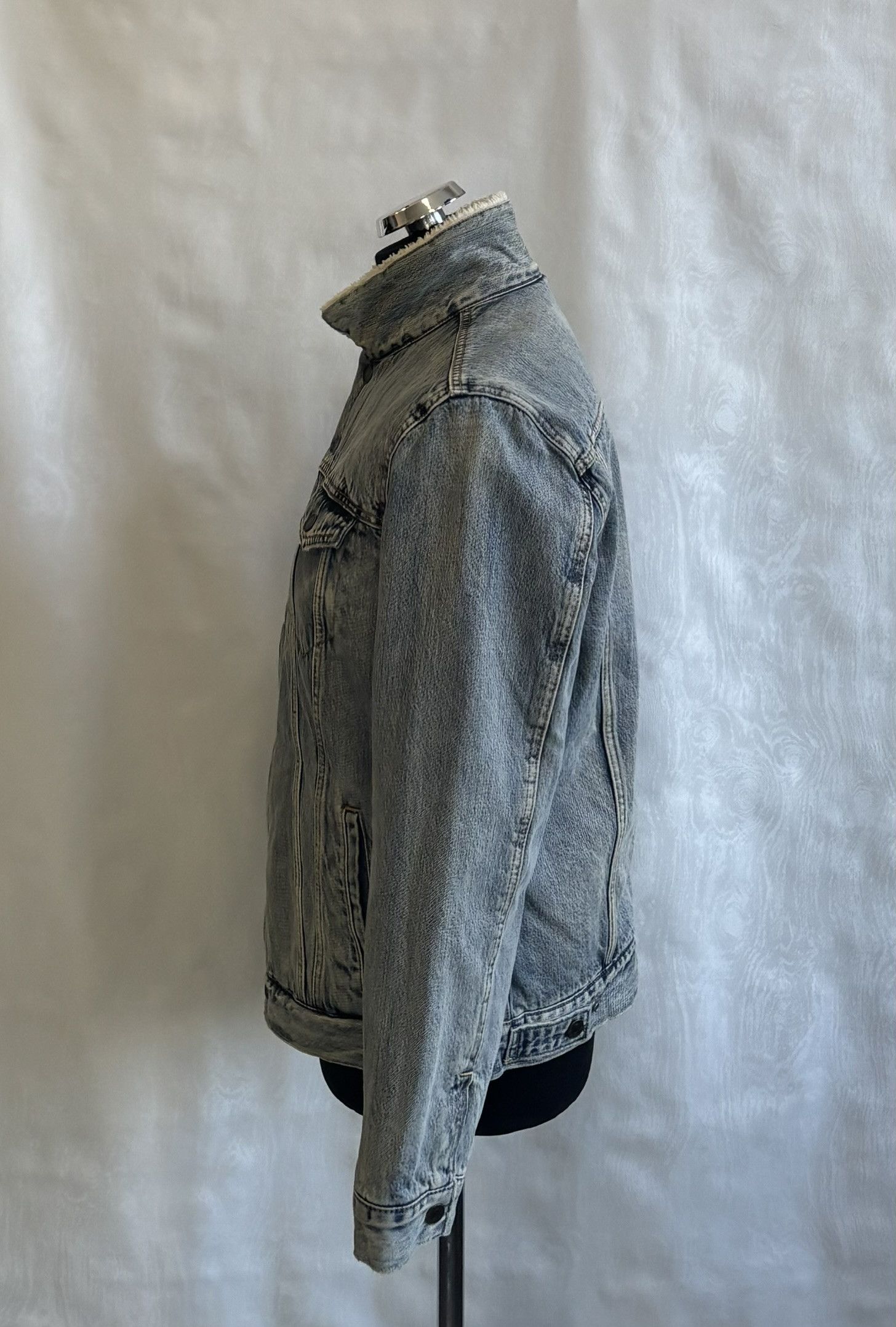 Levi's Levi's Sherpa Trucker Jacket Large Size US L / EU 52-54 / 3 - 3 Thumbnail